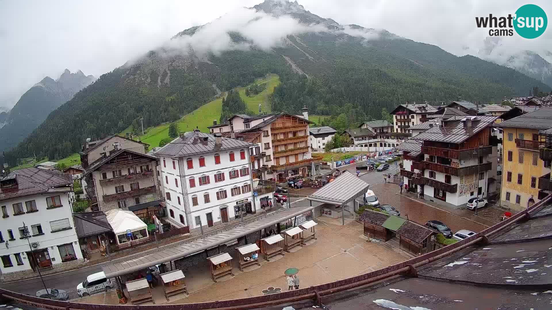 Hauptplatz von Forni di Sopra