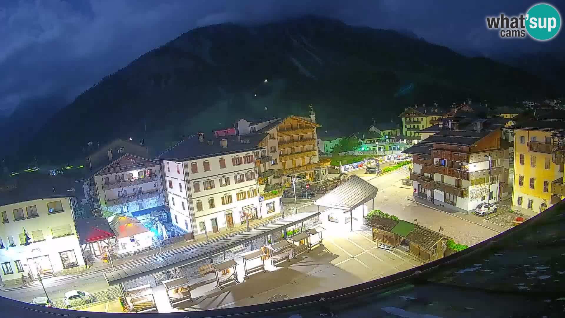 Hauptplatz von Forni di Sopra