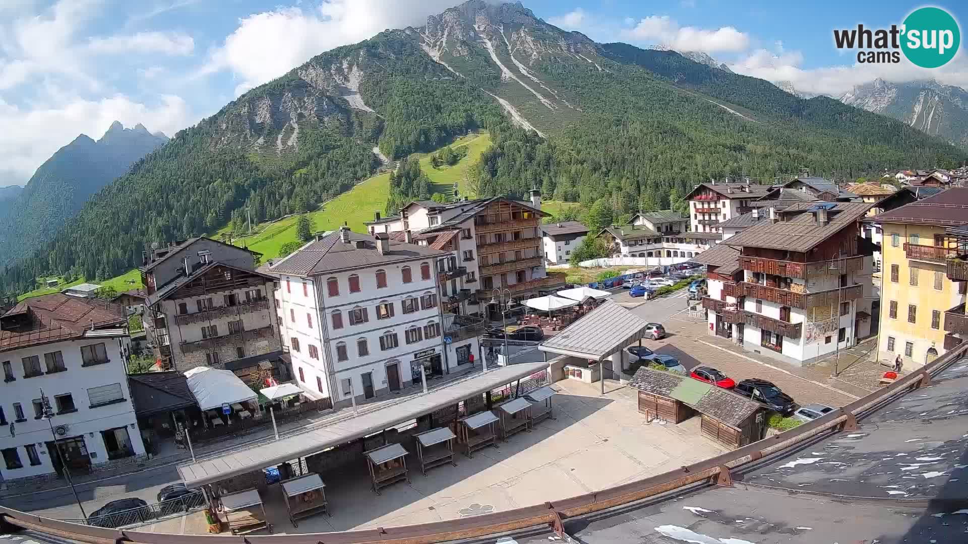 Hauptplatz von Forni di Sopra