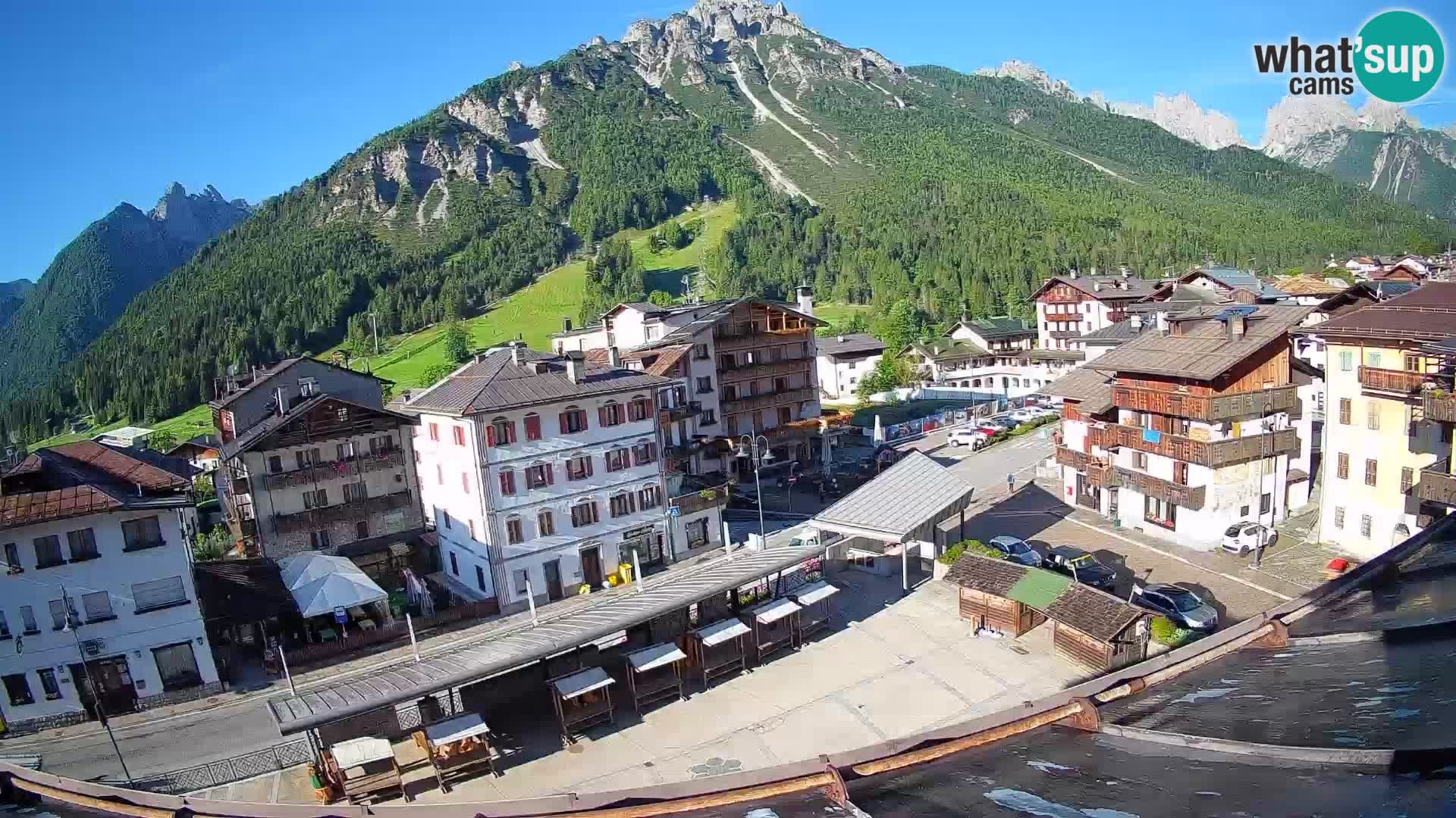 Hauptplatz von Forni di Sopra