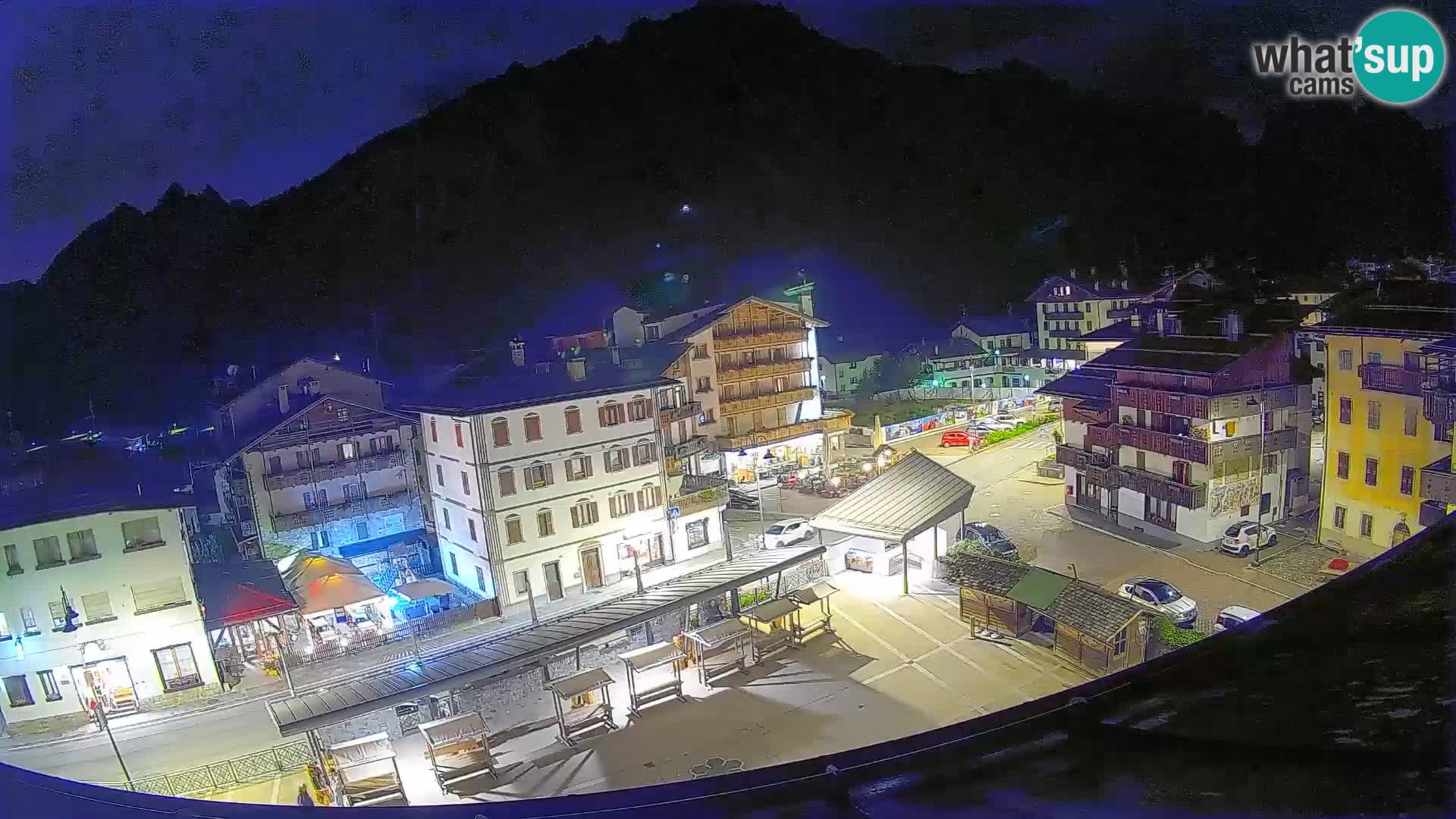 Hauptplatz von Forni di Sopra