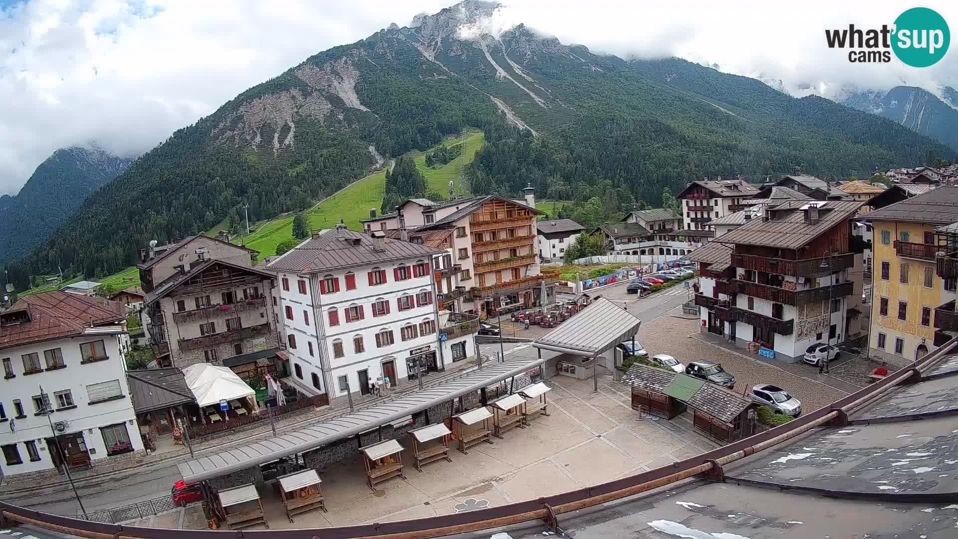 Hauptplatz von Forni di Sopra