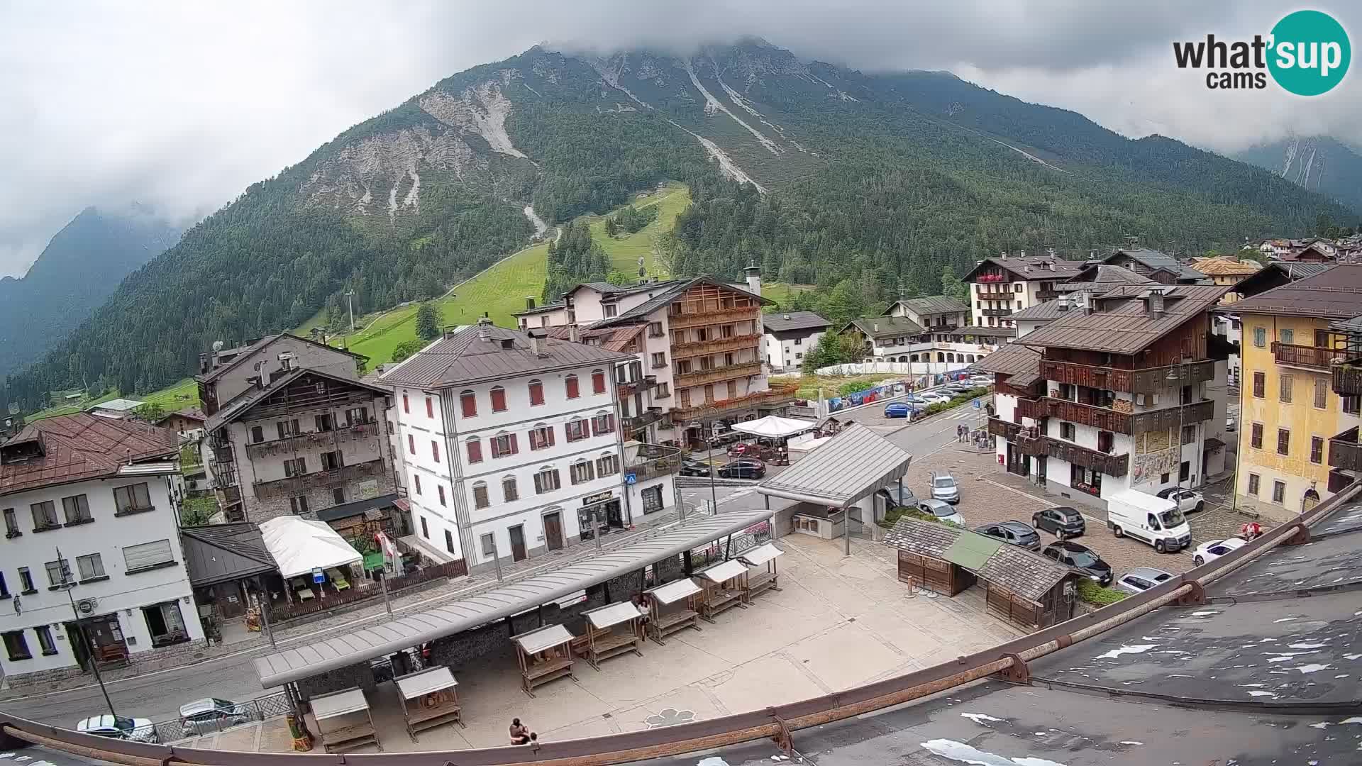 Hauptplatz von Forni di Sopra