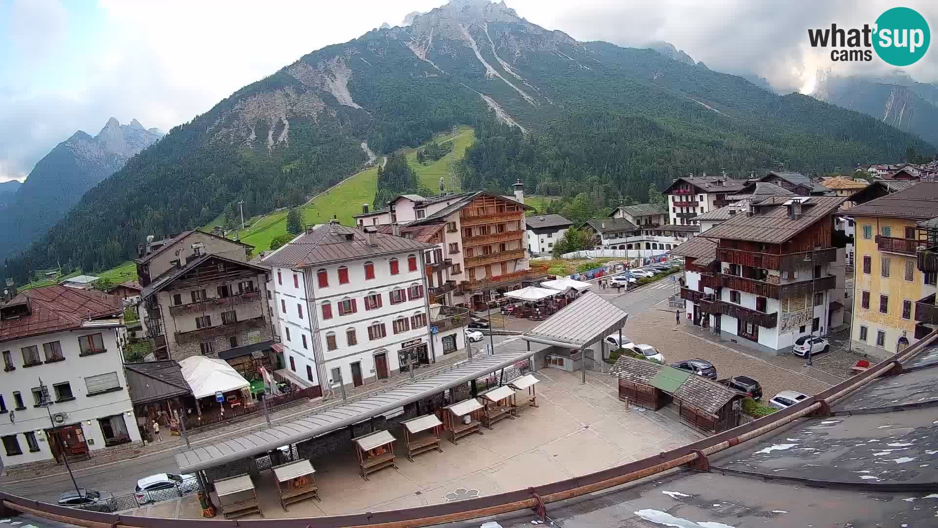 Hauptplatz von Forni di Sopra