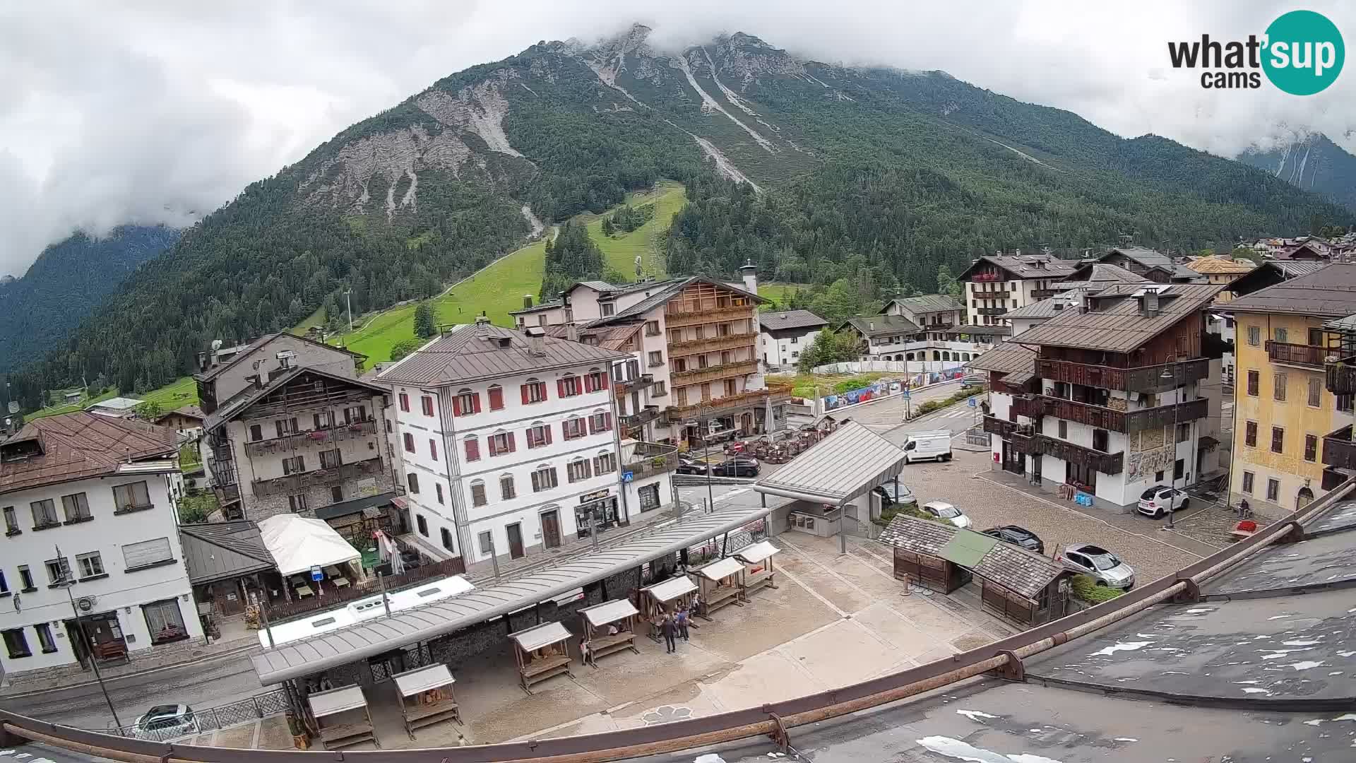 Hauptplatz von Forni di Sopra