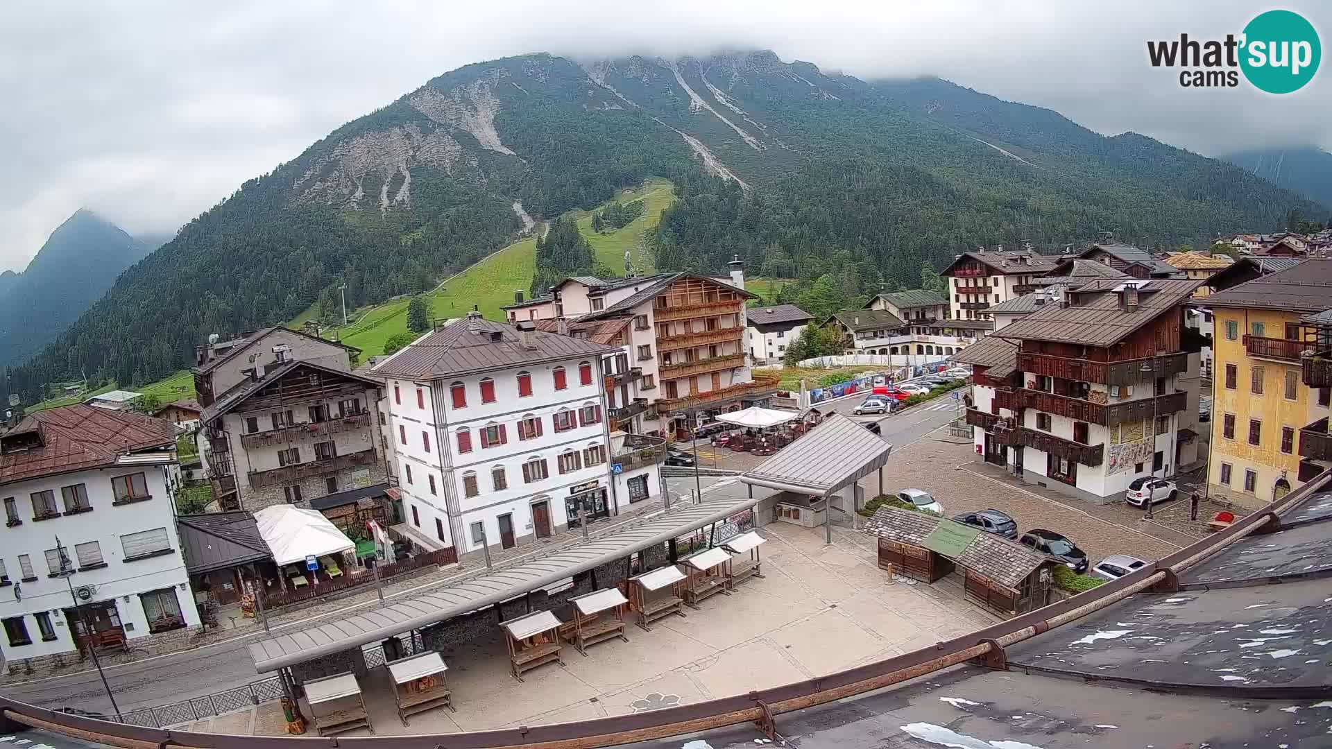 Hauptplatz von Forni di Sopra