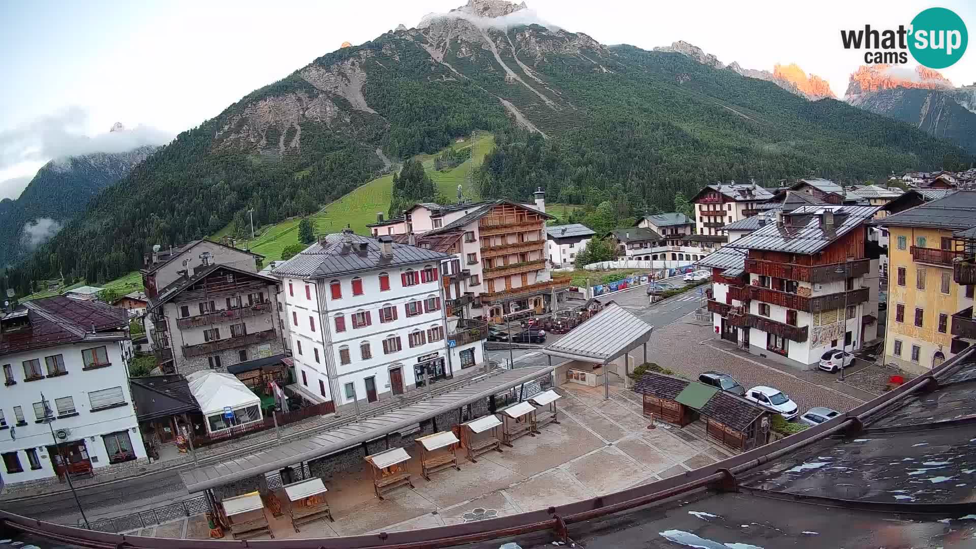 Hauptplatz von Forni di Sopra