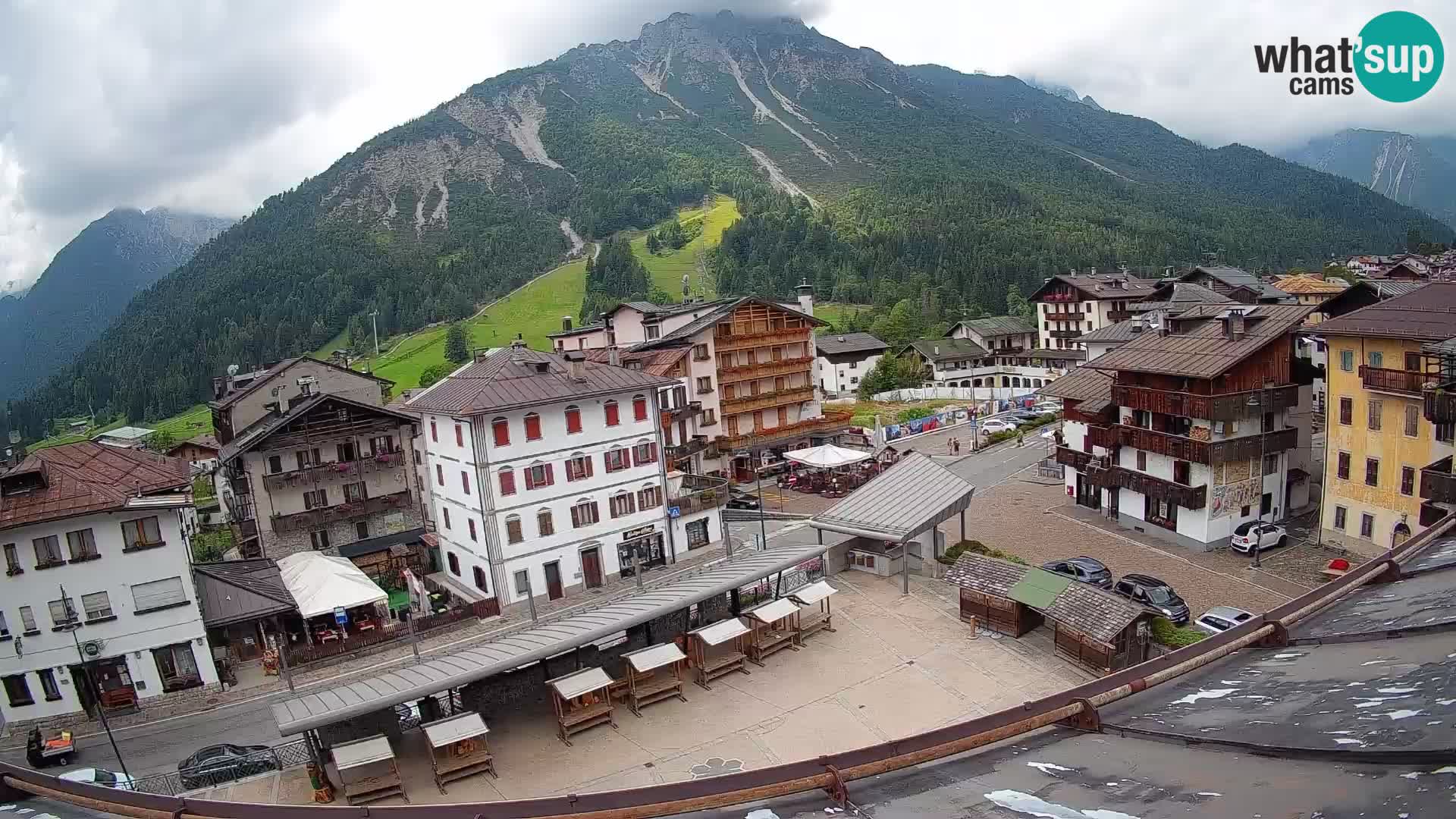 Hauptplatz von Forni di Sopra
