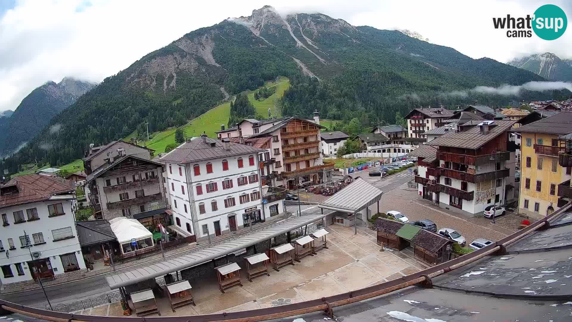 Hauptplatz von Forni di Sopra