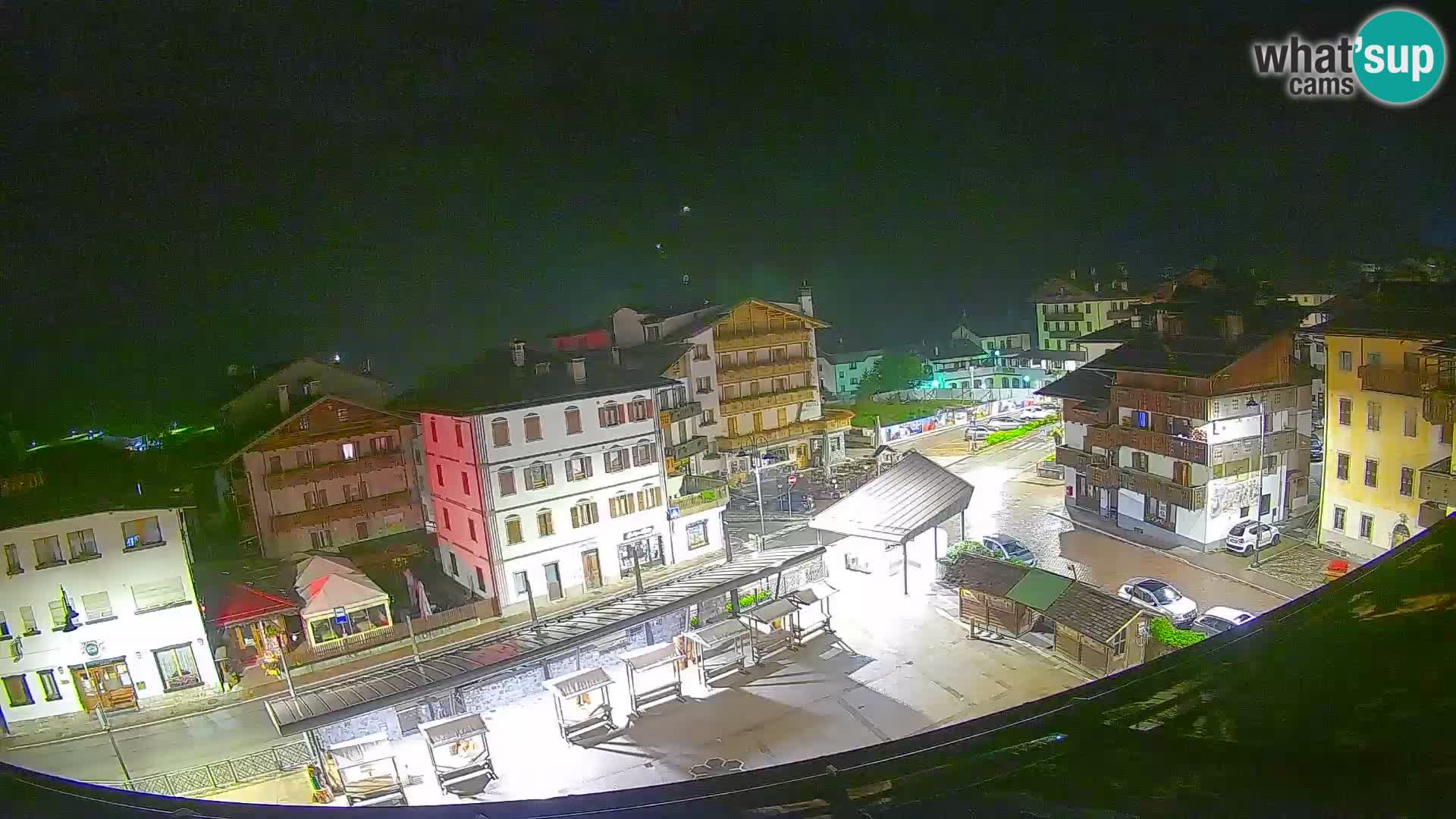 Plaza principal de Forni di Sopra