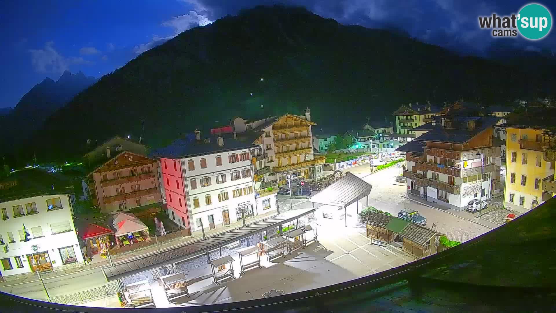 Hauptplatz von Forni di Sopra