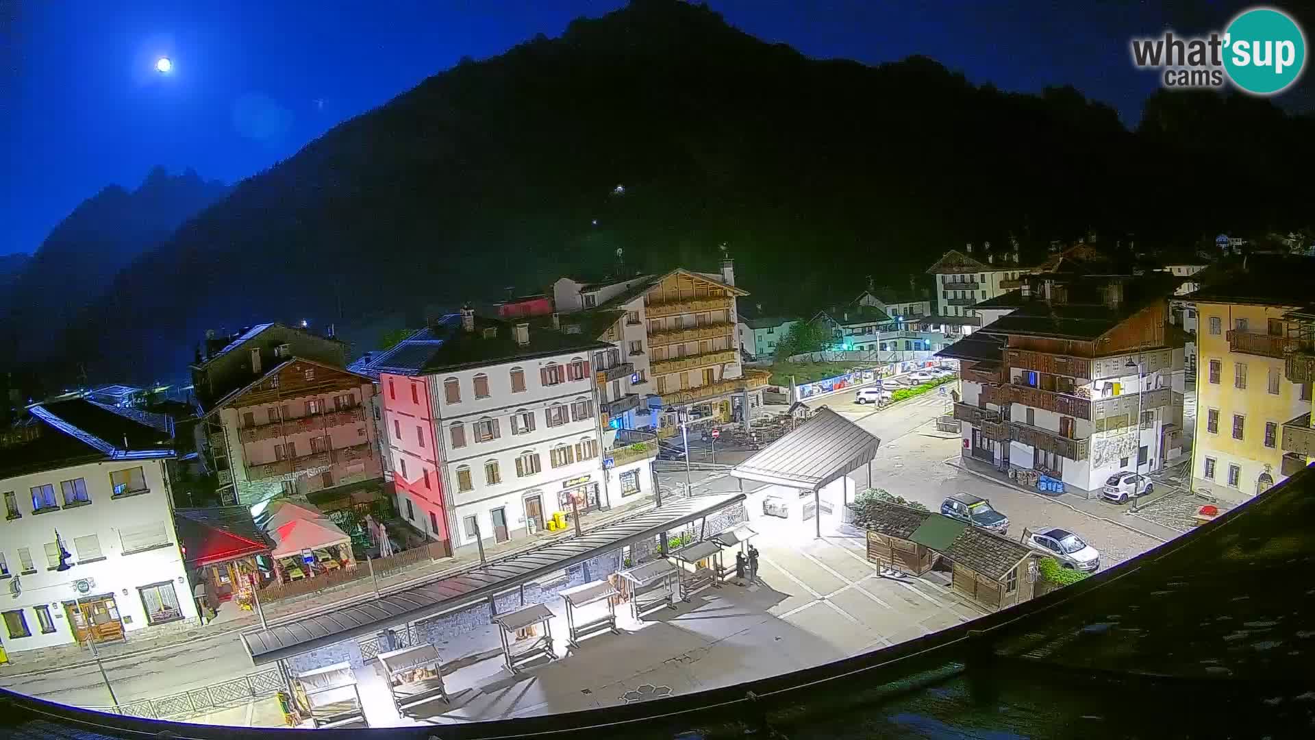 Hauptplatz von Forni di Sopra