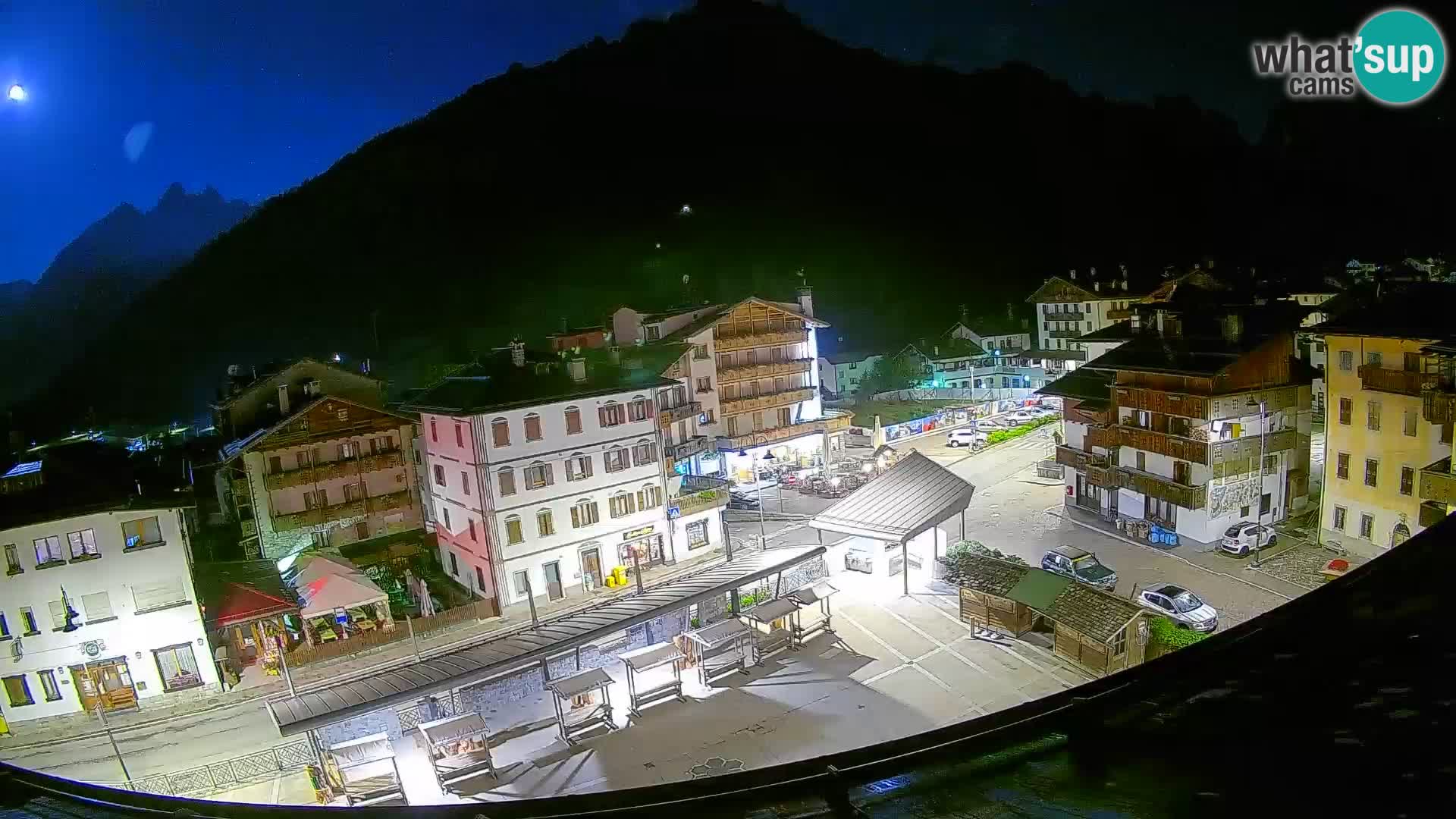 Hauptplatz von Forni di Sopra
