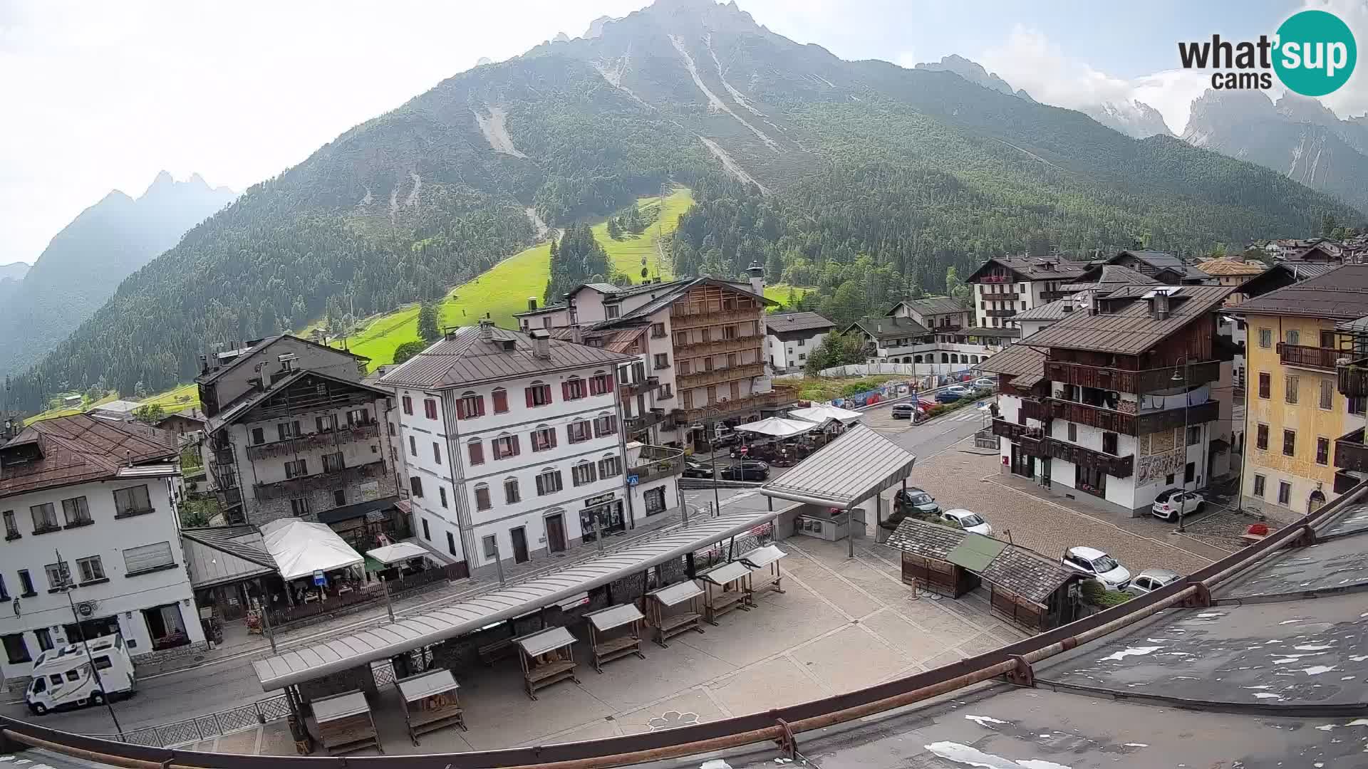 Hauptplatz von Forni di Sopra