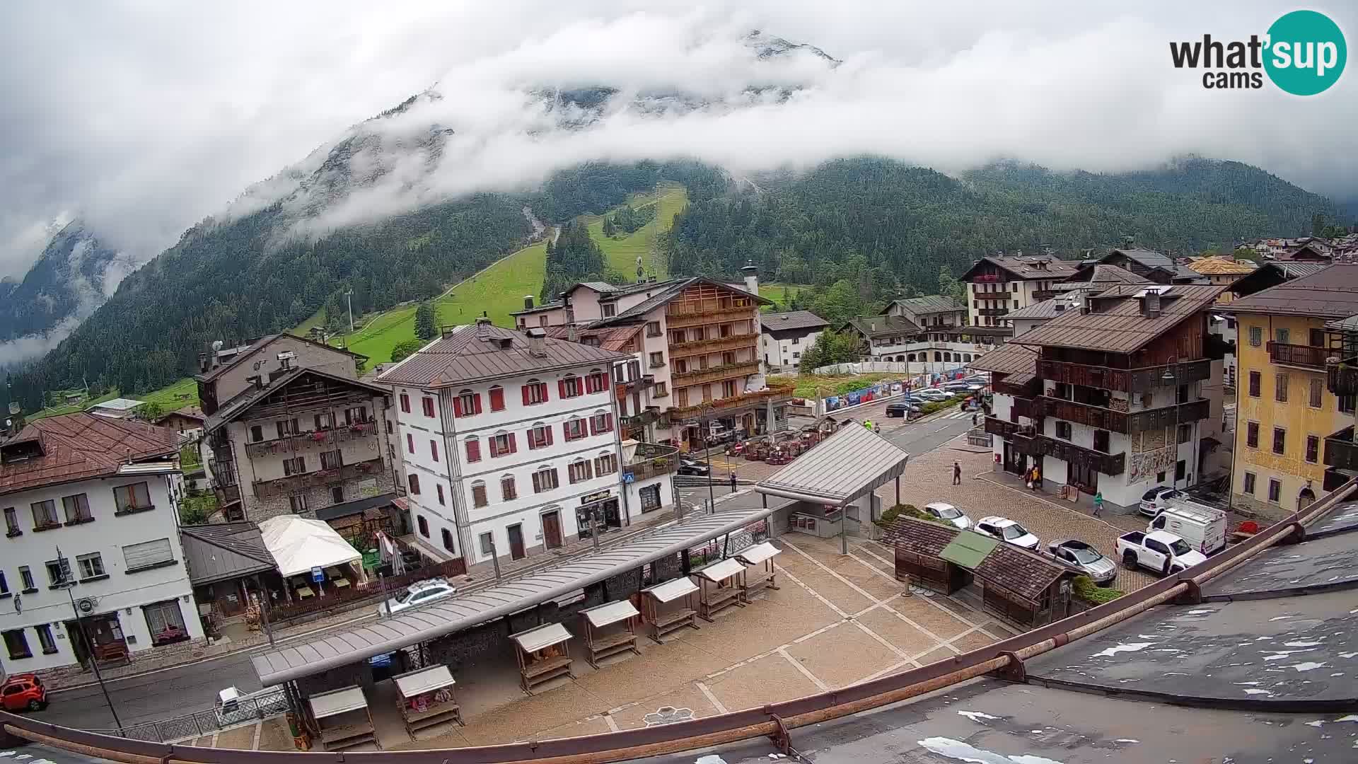 Hauptplatz von Forni di Sopra
