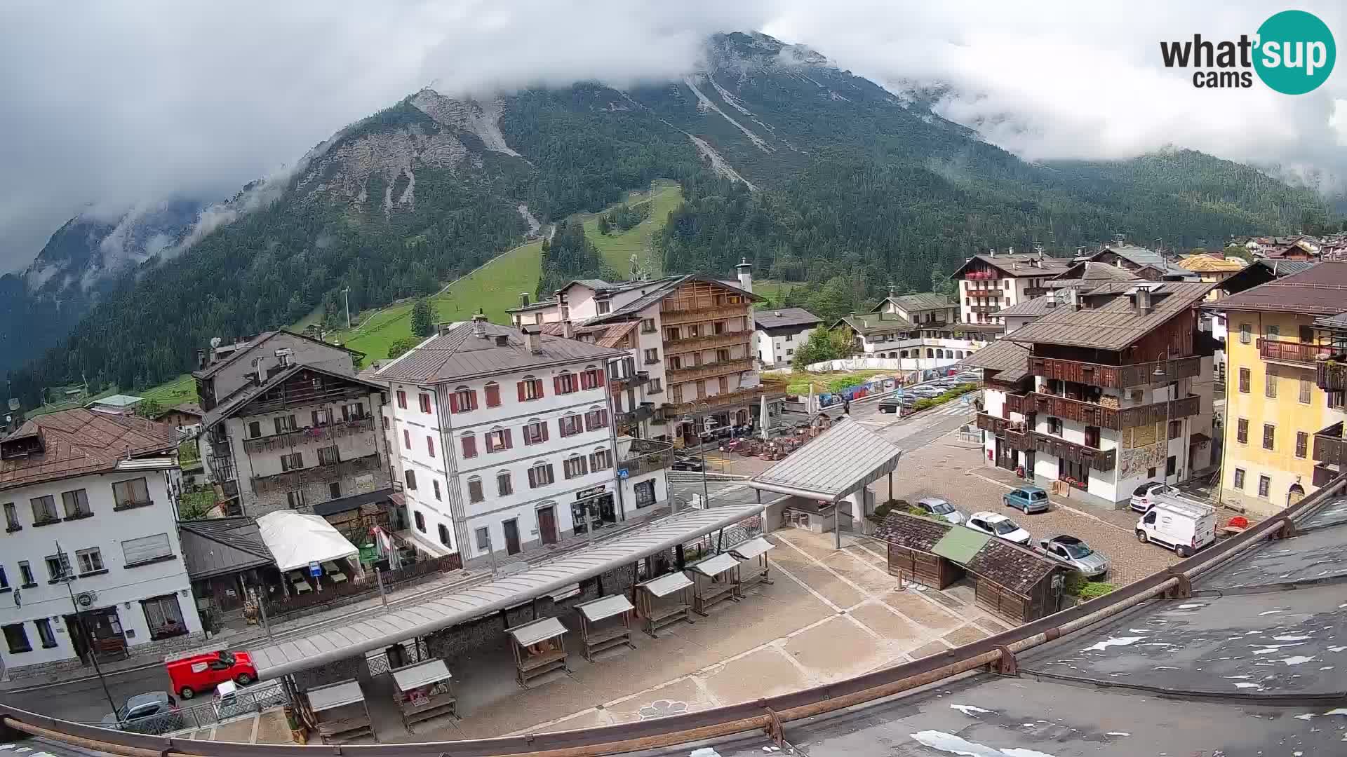 Hauptplatz von Forni di Sopra