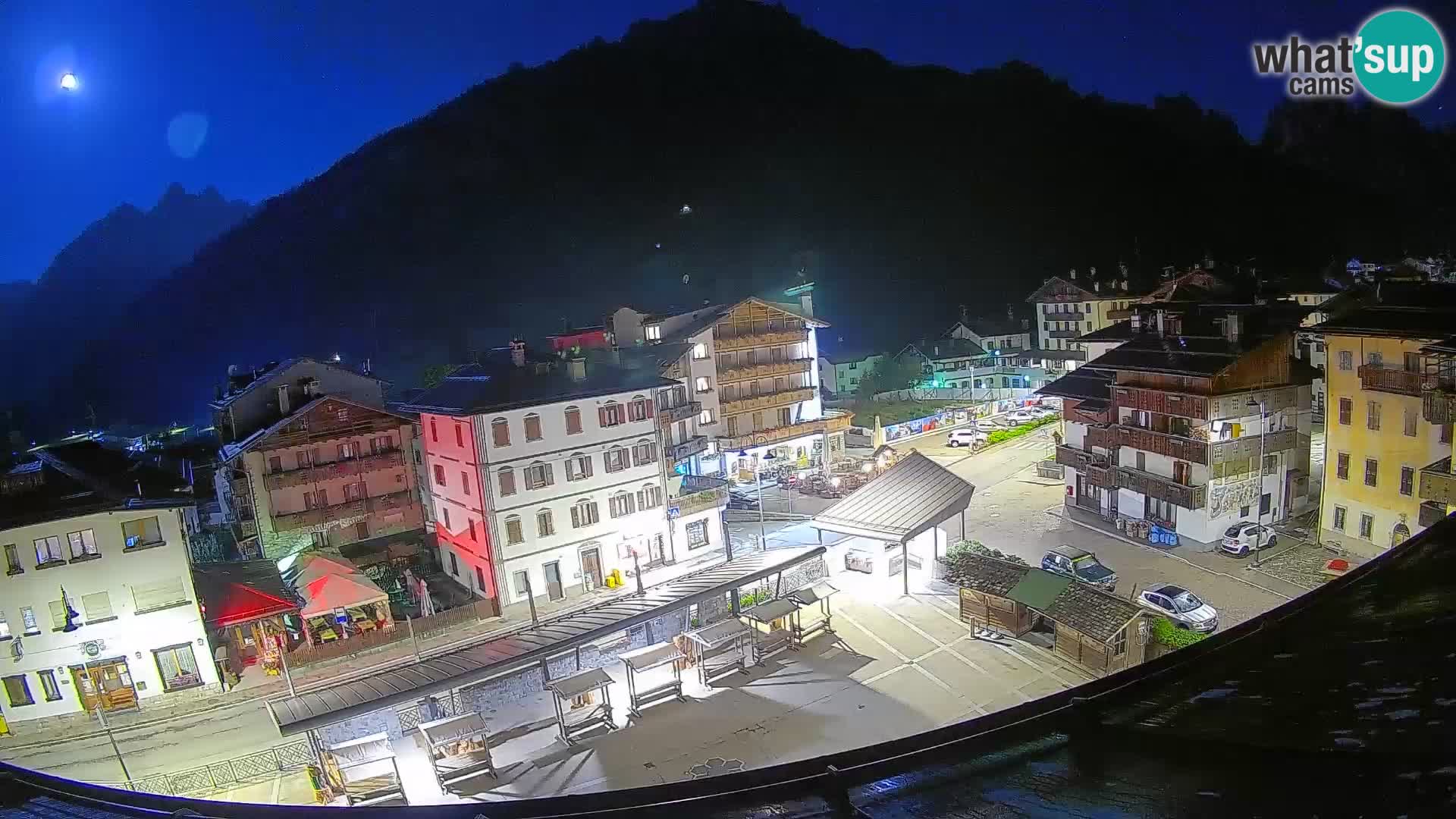Hauptplatz von Forni di Sopra