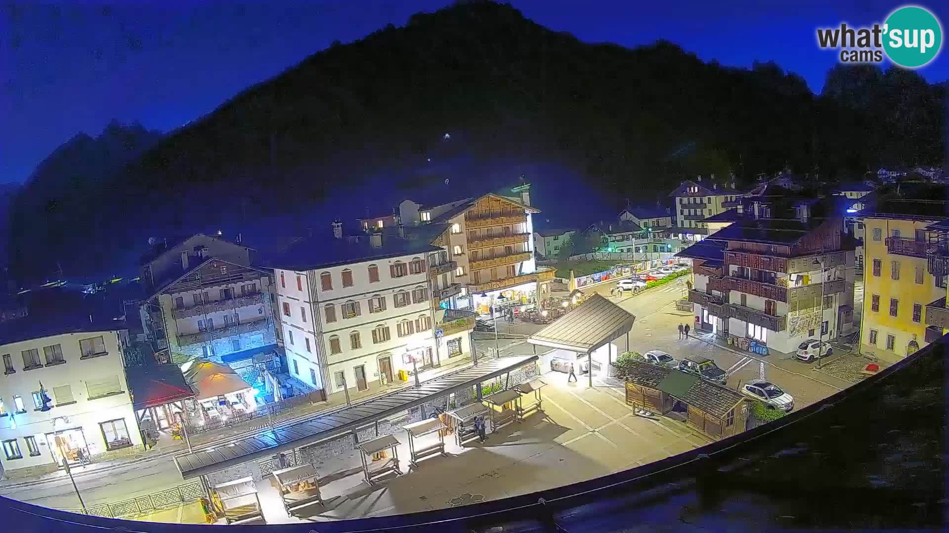 Hauptplatz von Forni di Sopra