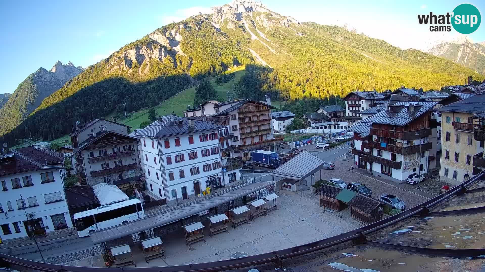 Hauptplatz von Forni di Sopra