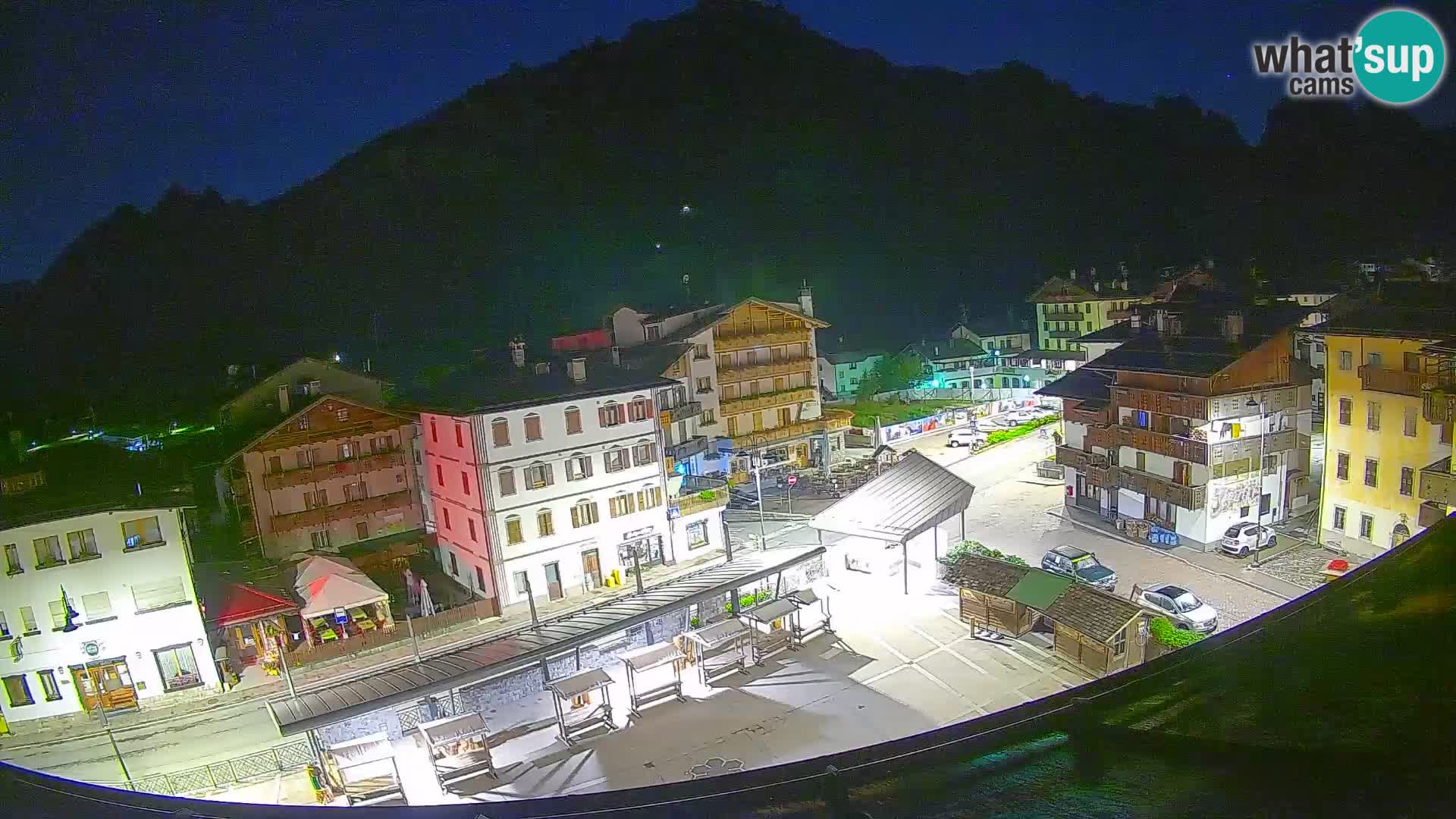 Hauptplatz von Forni di Sopra