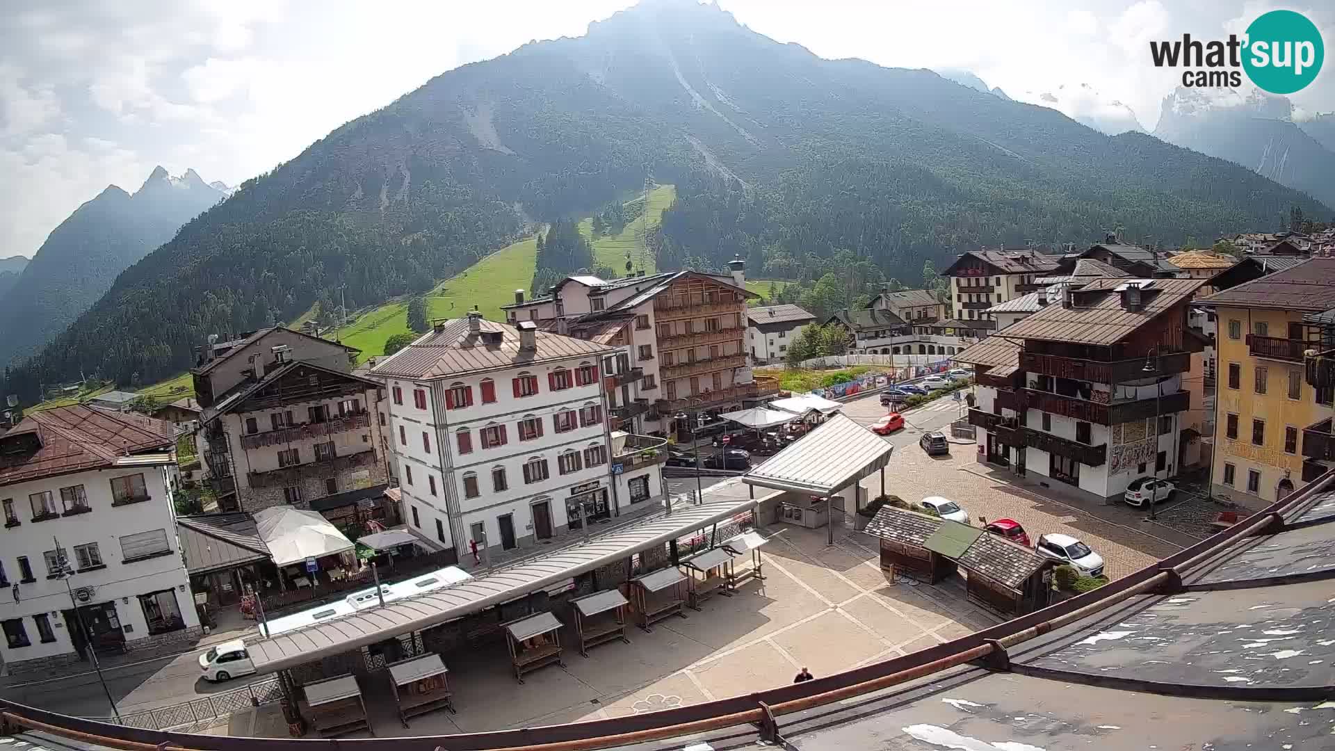 Hauptplatz von Forni di Sopra