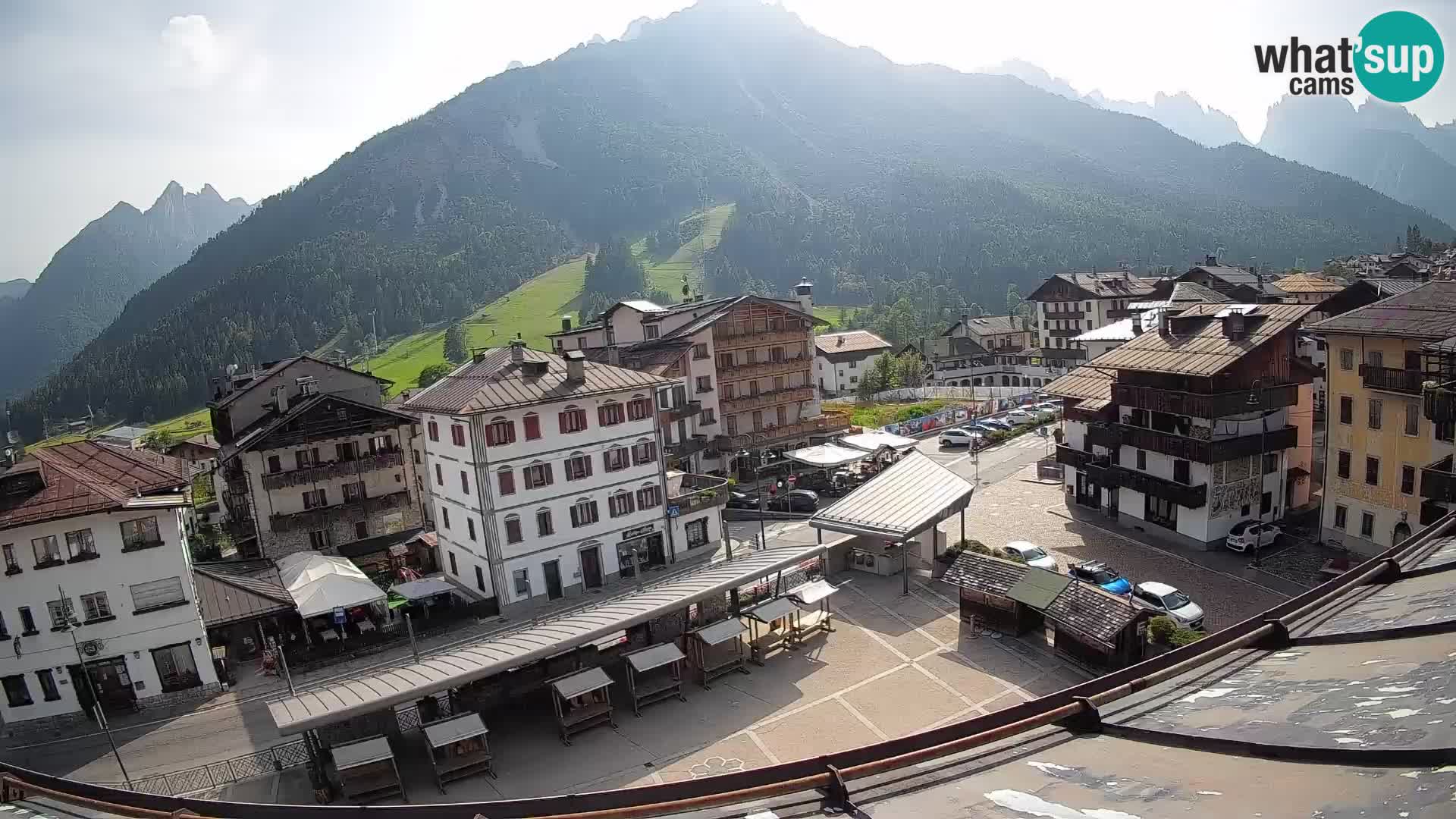 Hauptplatz von Forni di Sopra