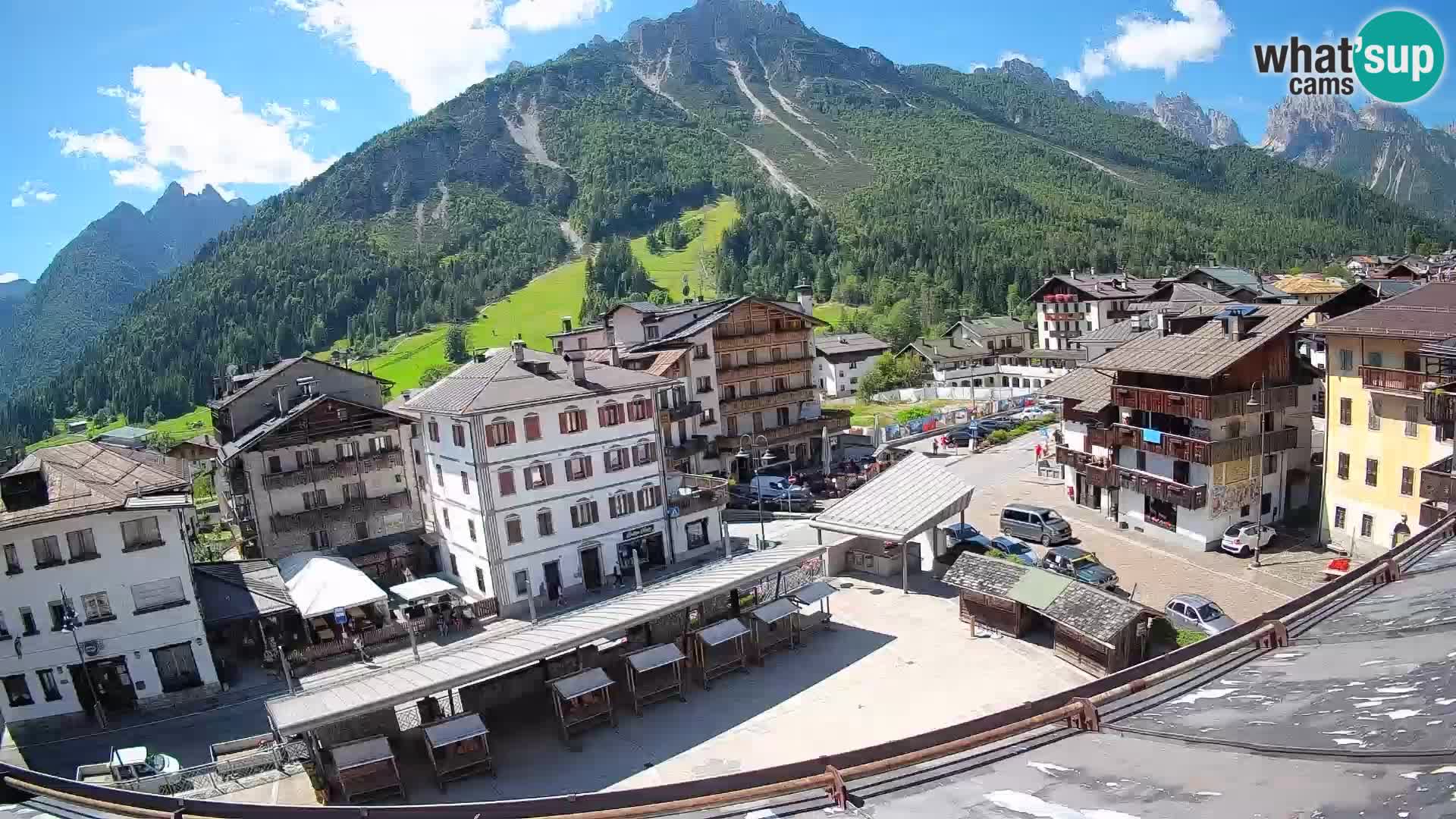 Hauptplatz von Forni di Sopra