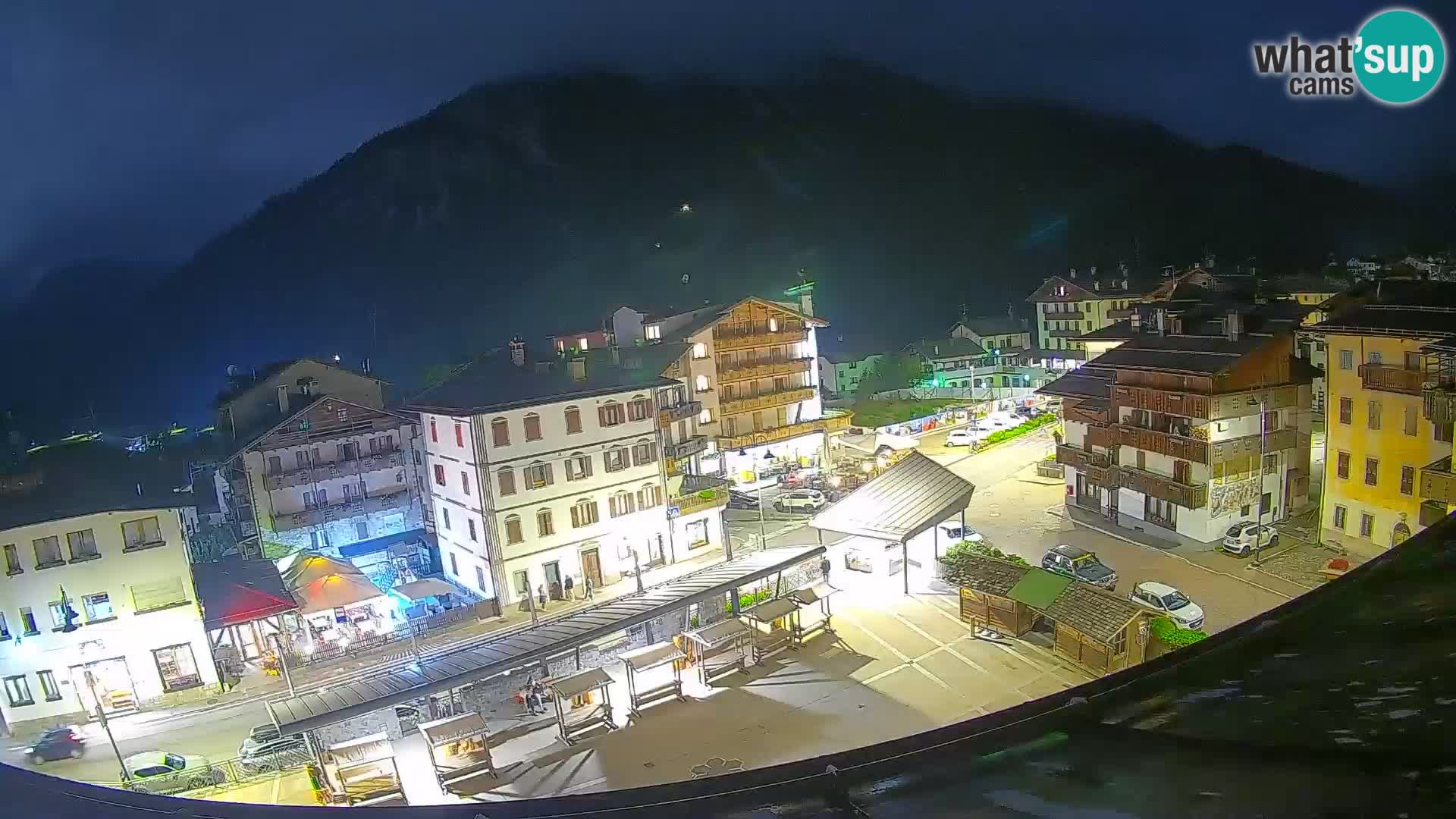Hauptplatz von Forni di Sopra