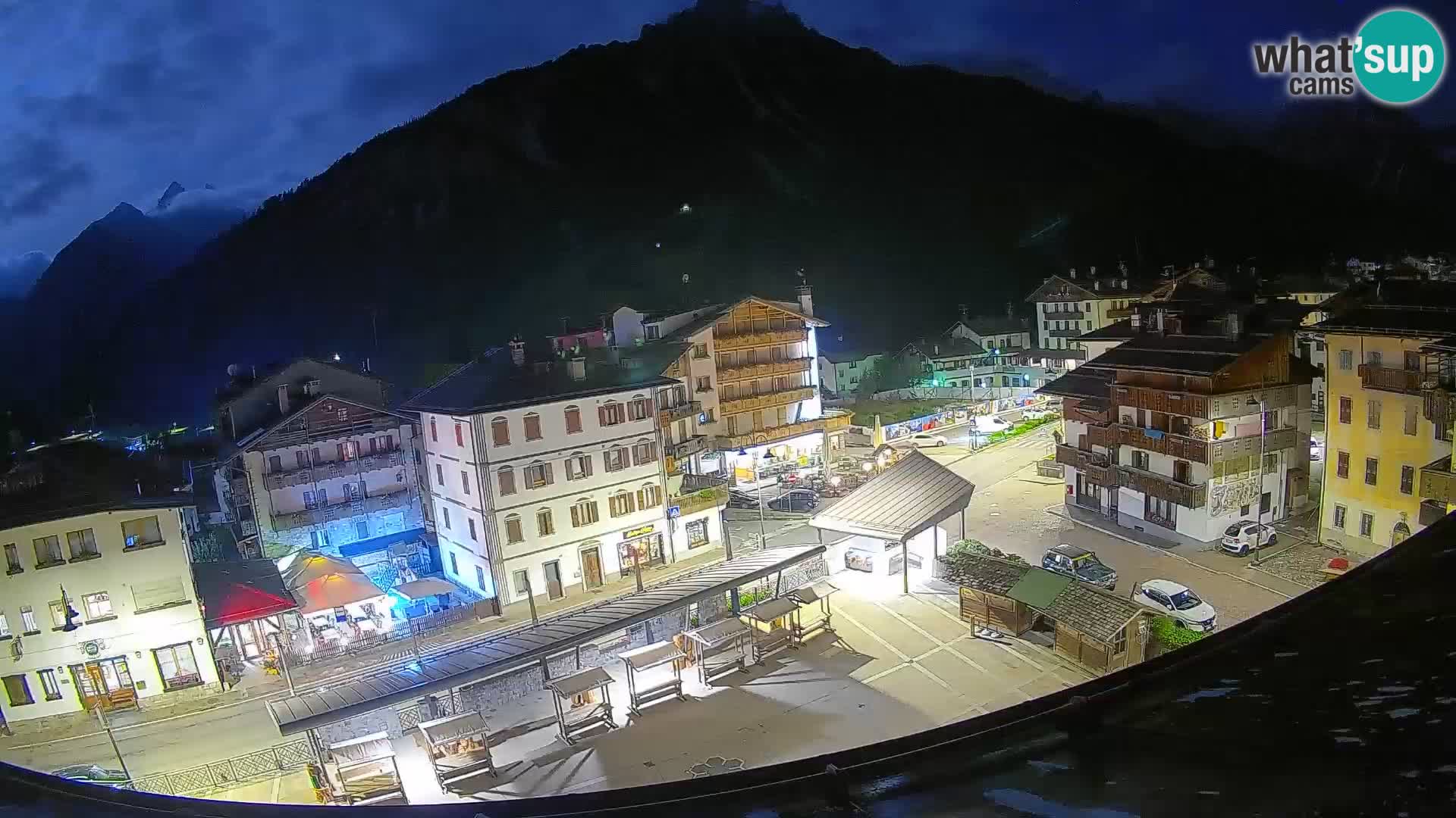 Hauptplatz von Forni di Sopra