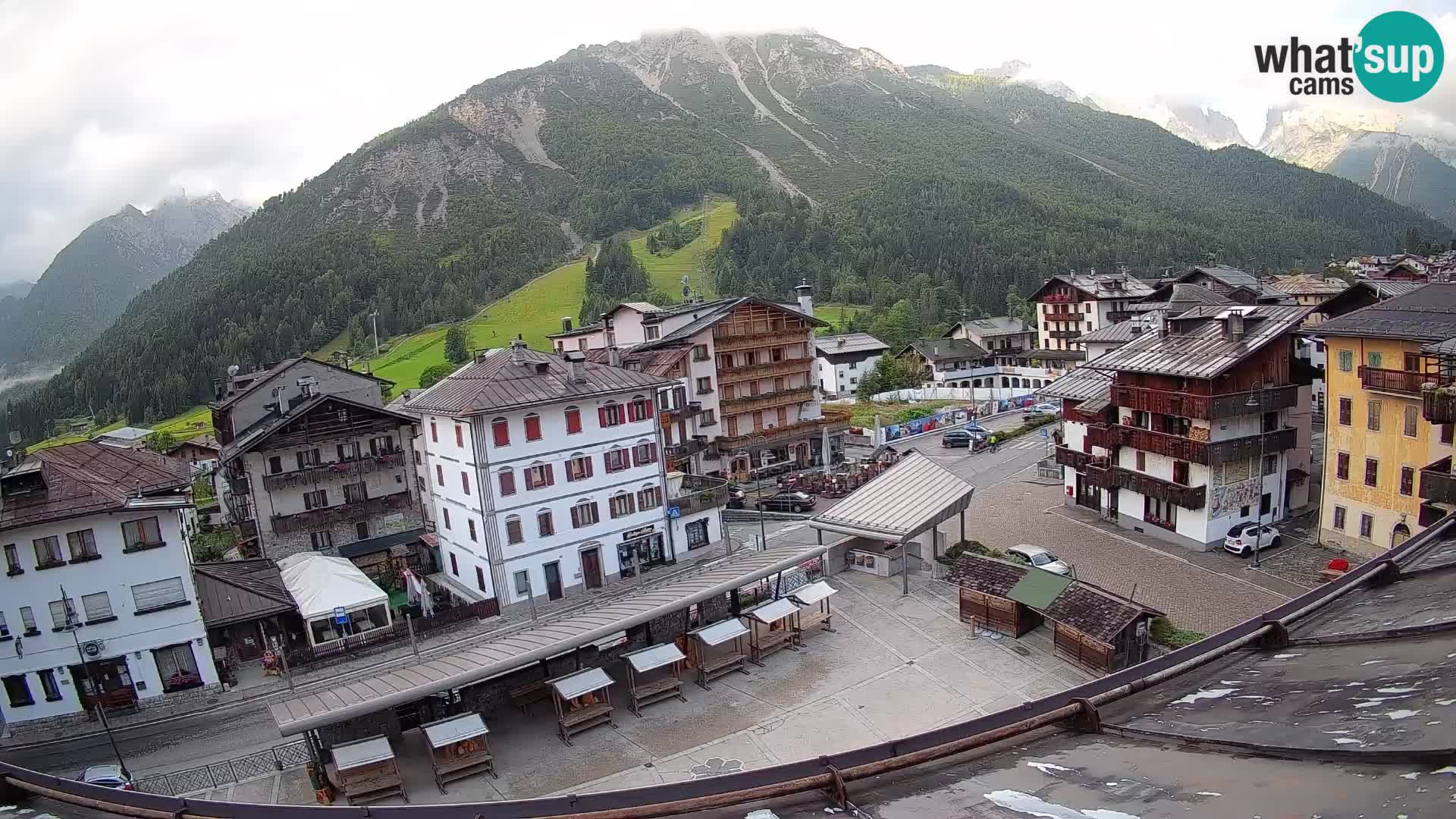 Hauptplatz von Forni di Sopra