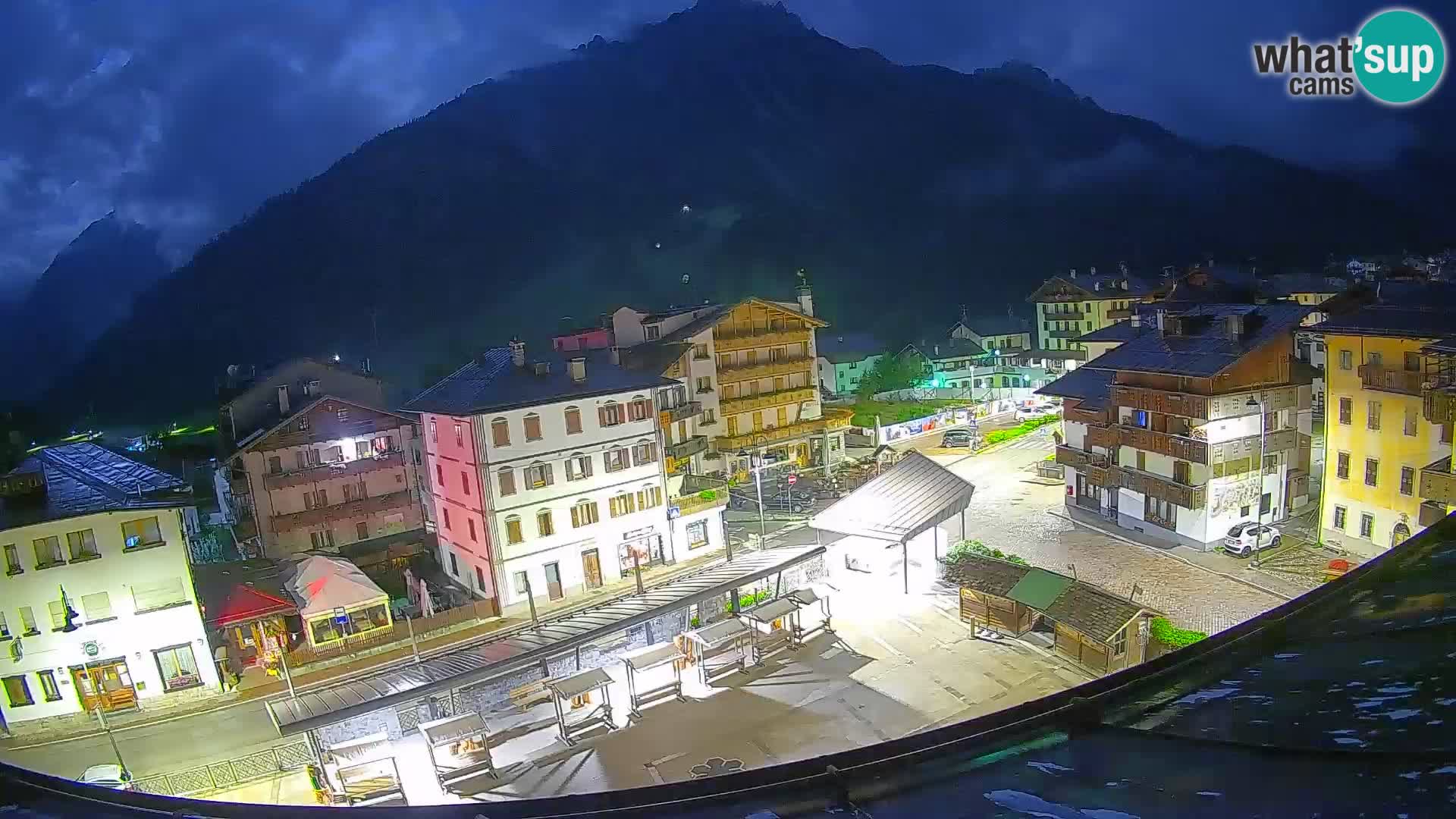 Hauptplatz von Forni di Sopra