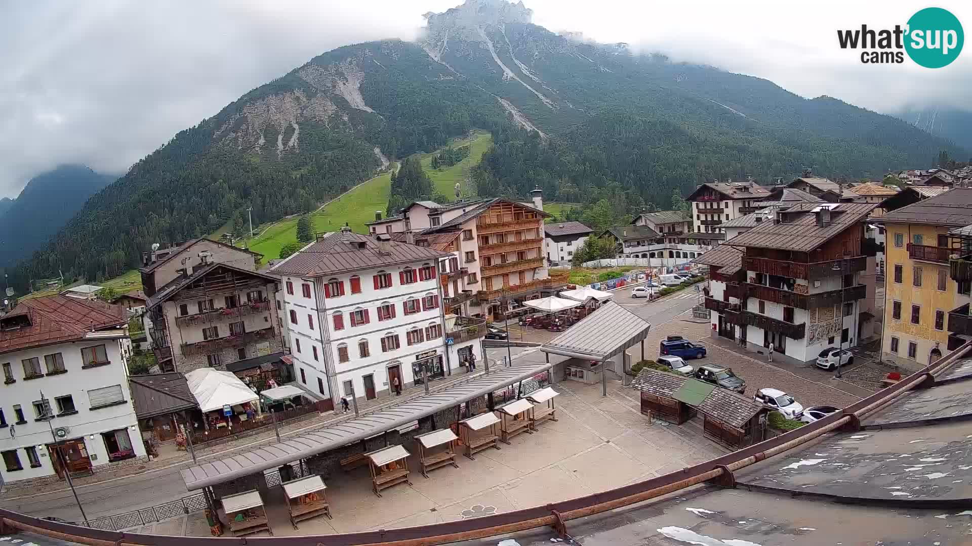 Hauptplatz von Forni di Sopra