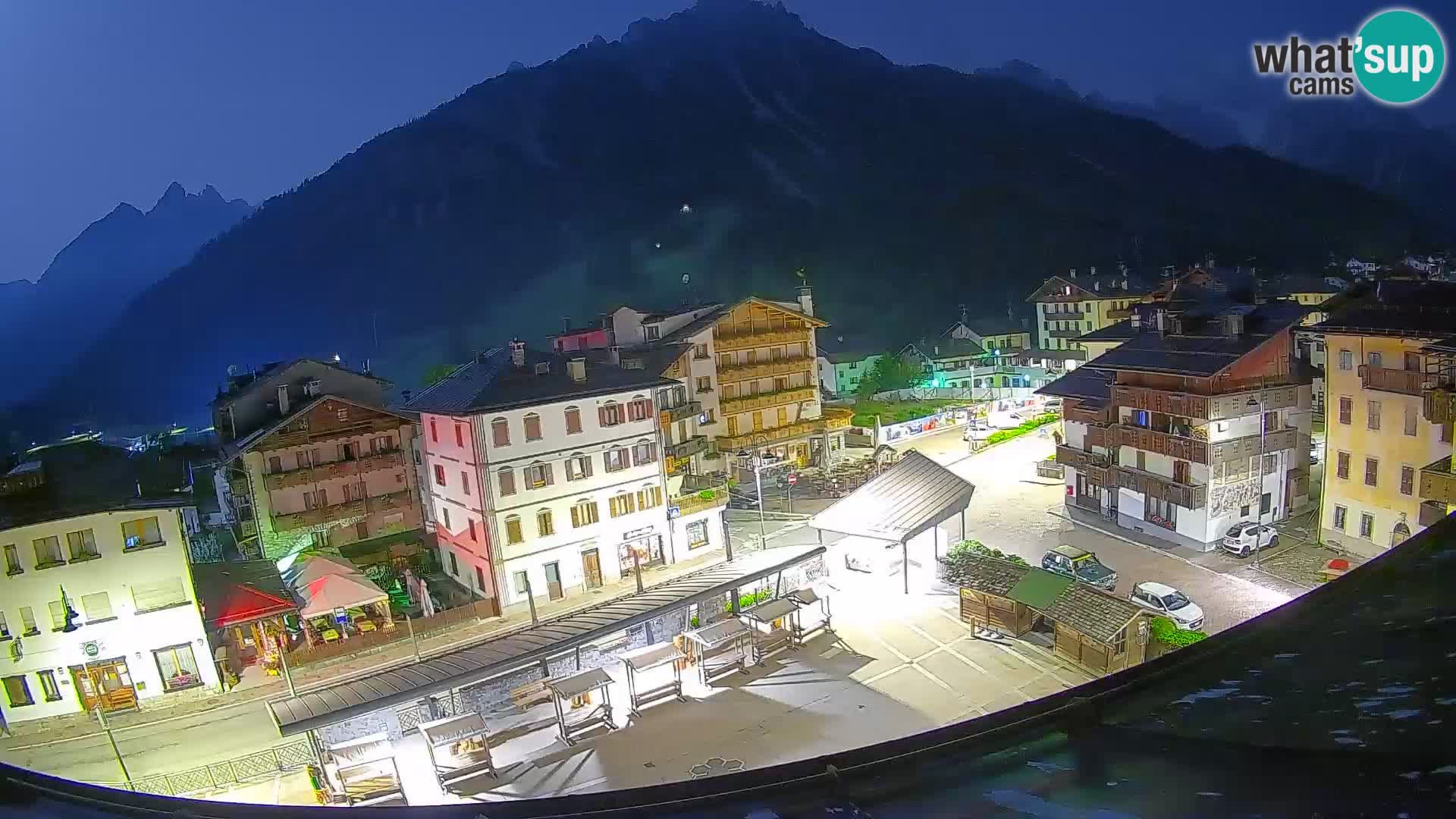 Hauptplatz von Forni di Sopra