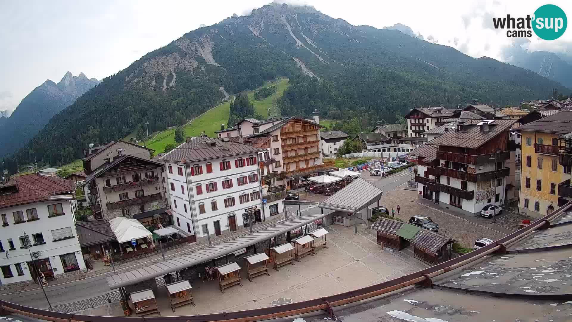 Hauptplatz von Forni di Sopra