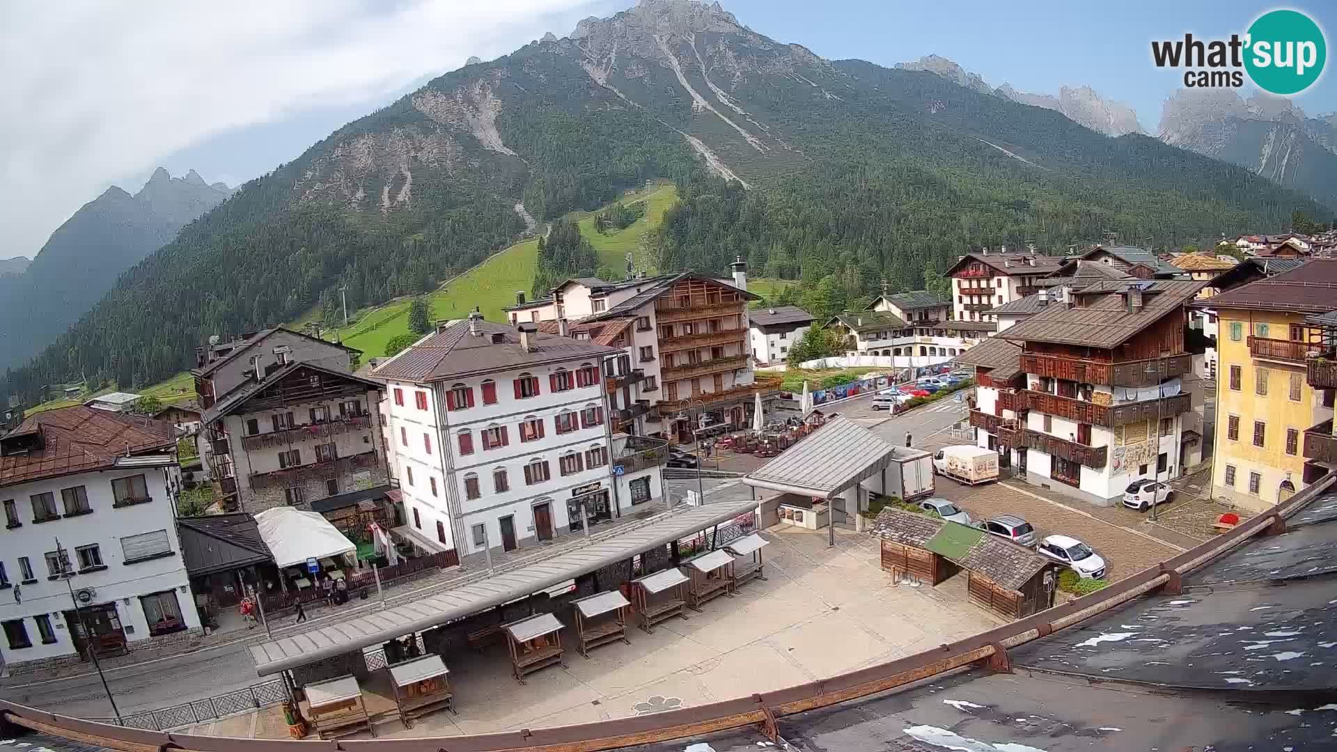 Hauptplatz von Forni di Sopra