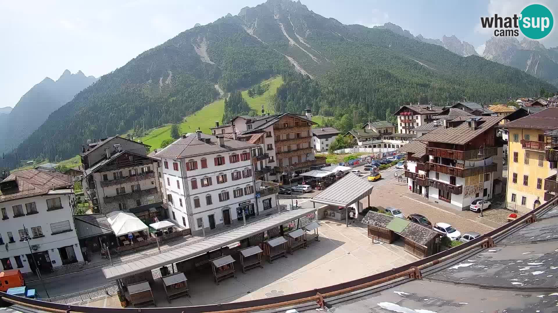 Hauptplatz von Forni di Sopra