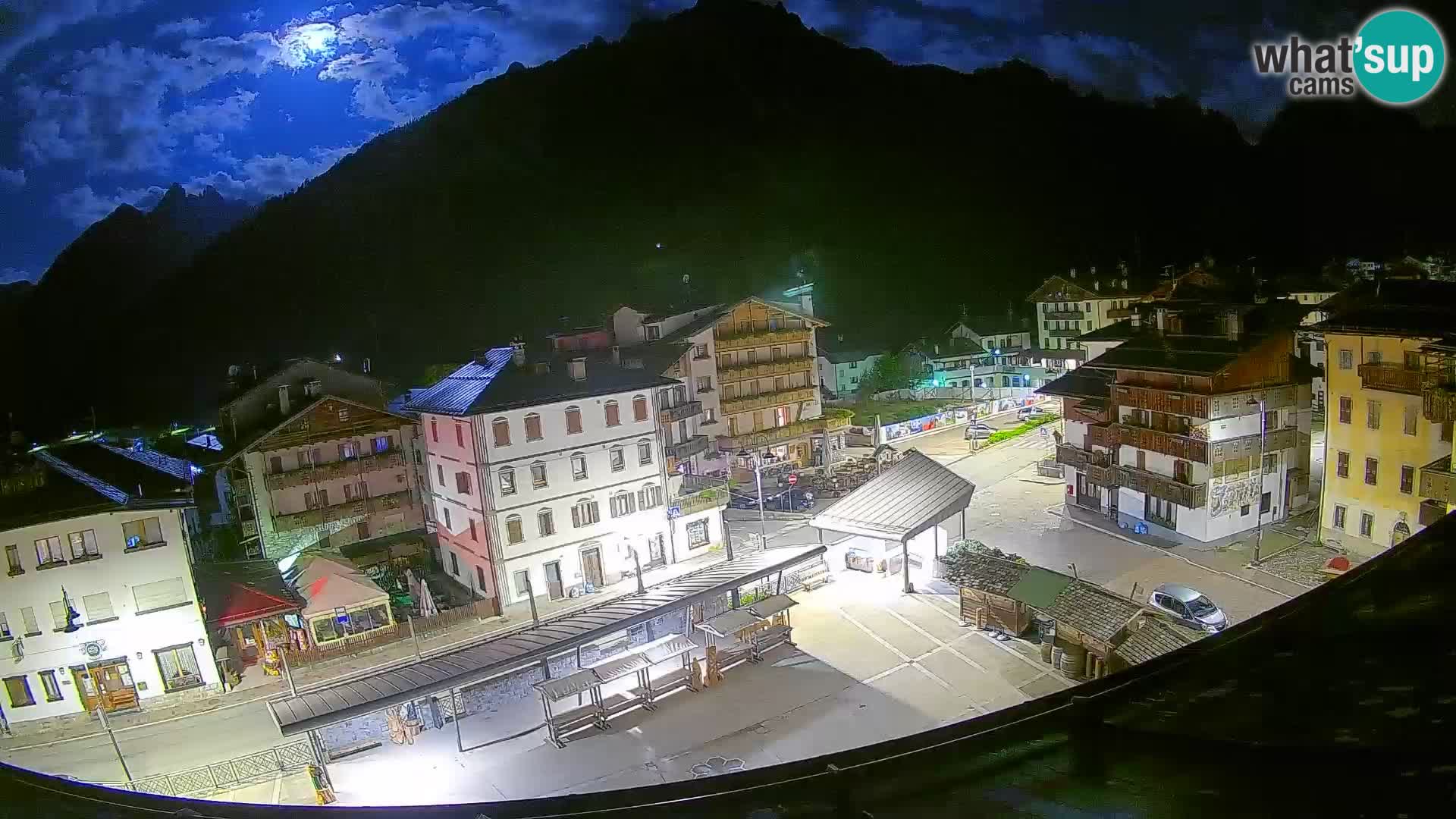 Hauptplatz von Forni di Sopra