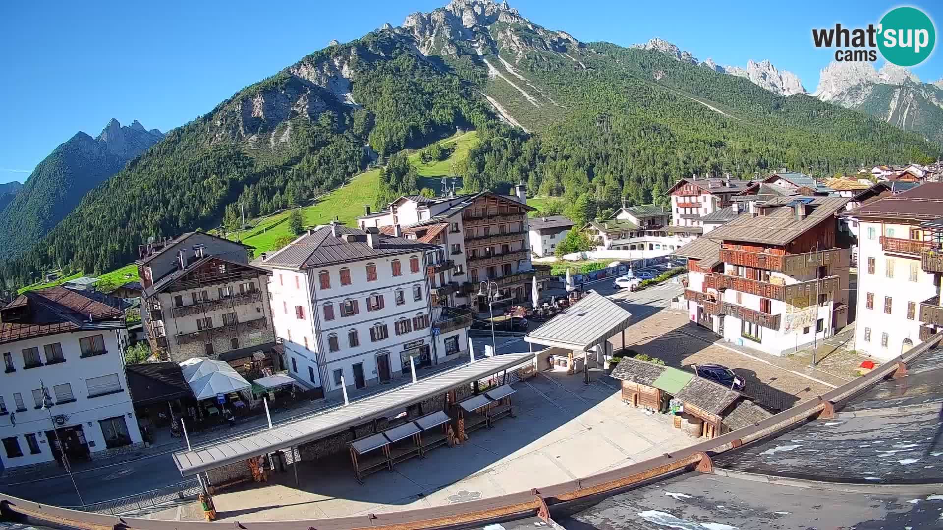 Hauptplatz von Forni di Sopra