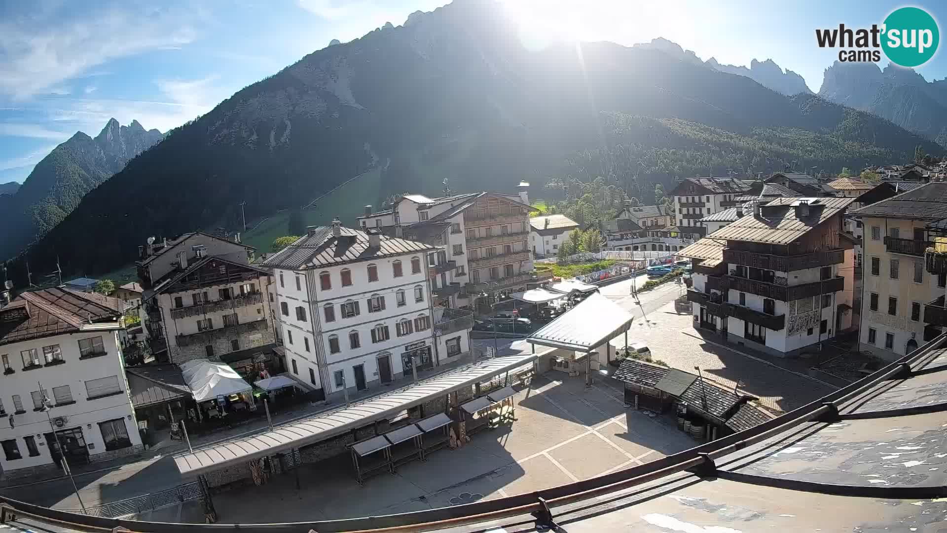 Plaza principal de Forni di Sopra