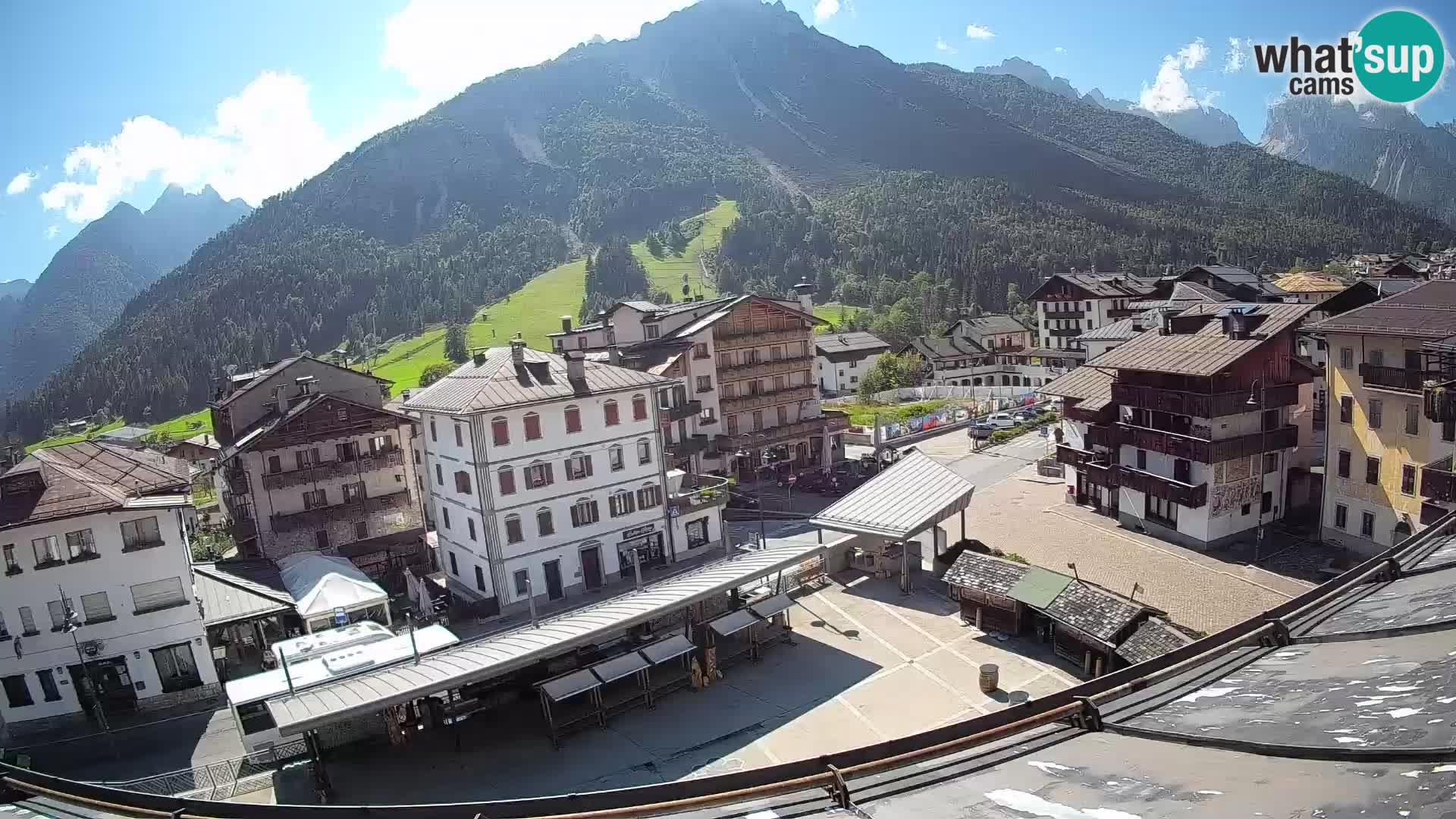 Hauptplatz von Forni di Sopra