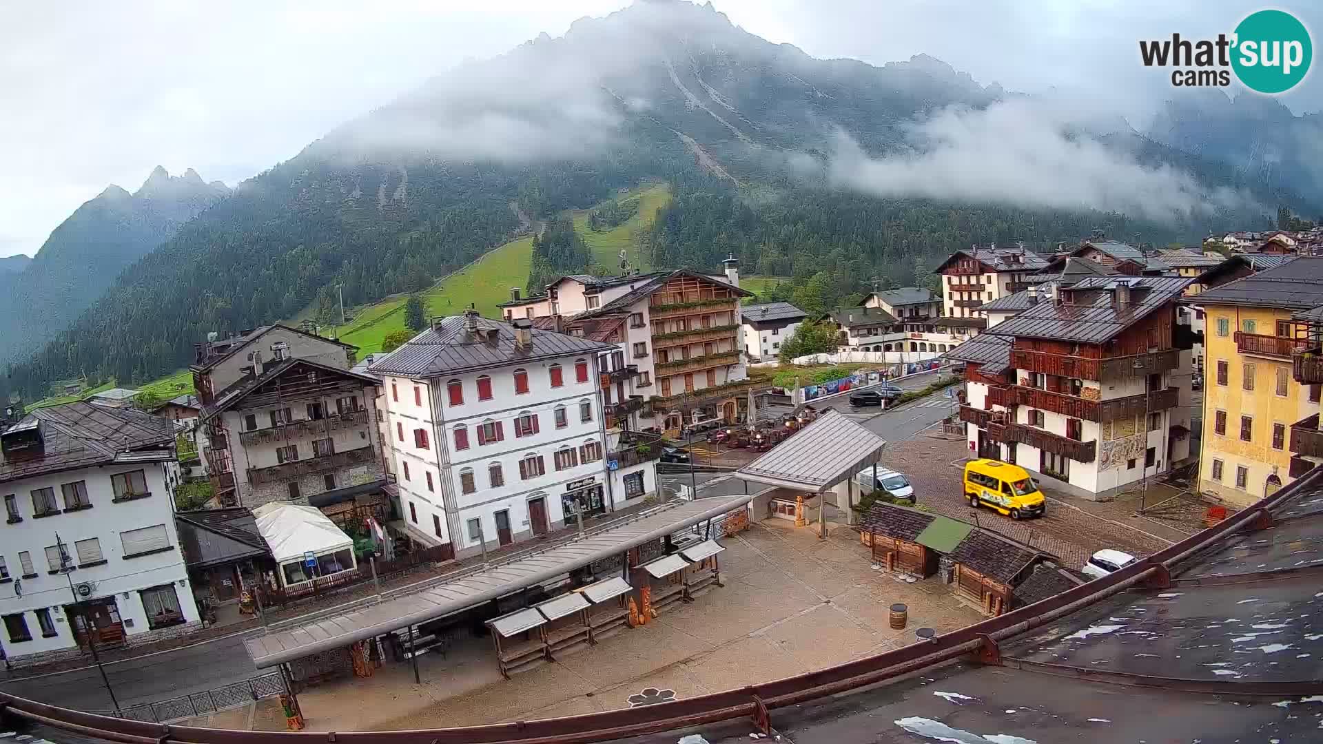 Hauptplatz von Forni di Sopra