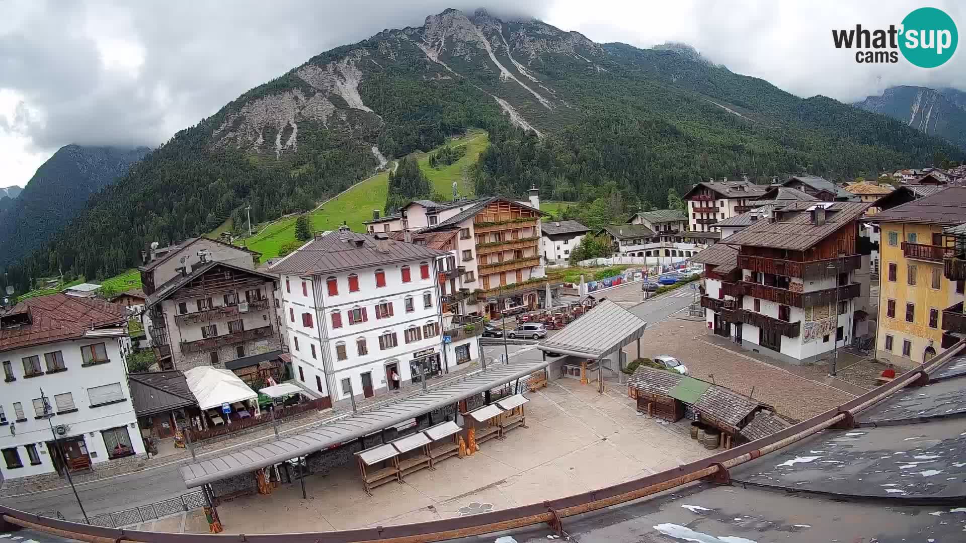 Hauptplatz von Forni di Sopra