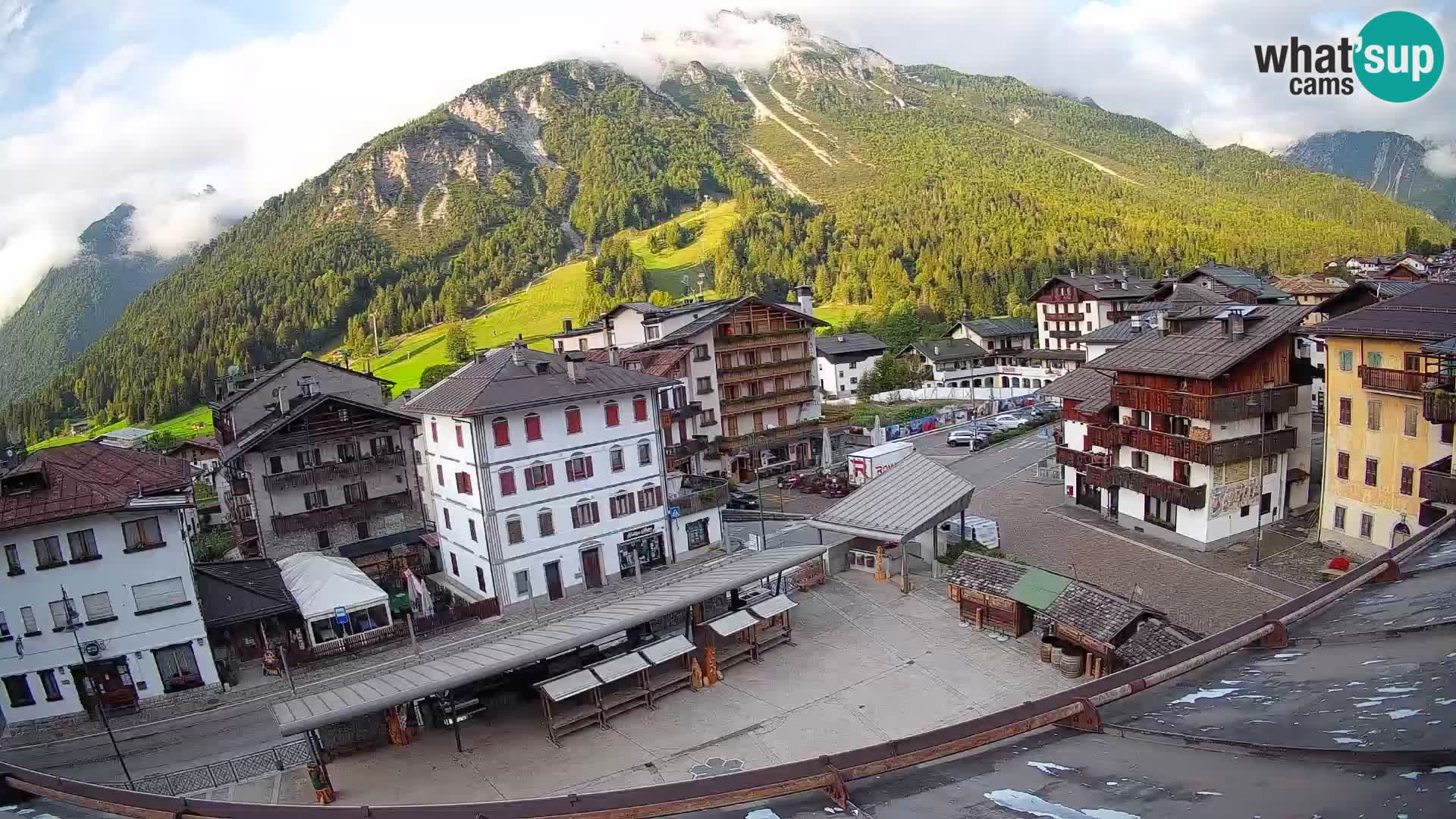 Hauptplatz von Forni di Sopra