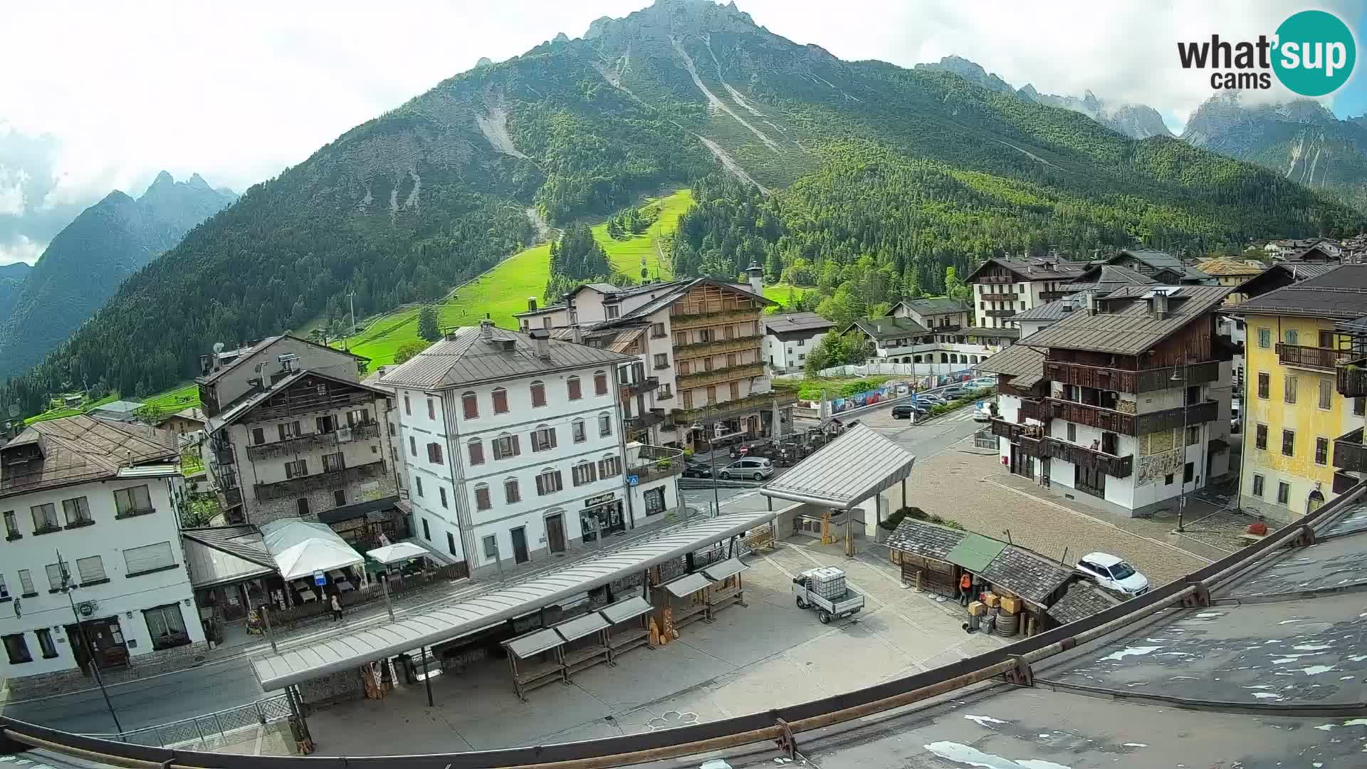 Hauptplatz von Forni di Sopra