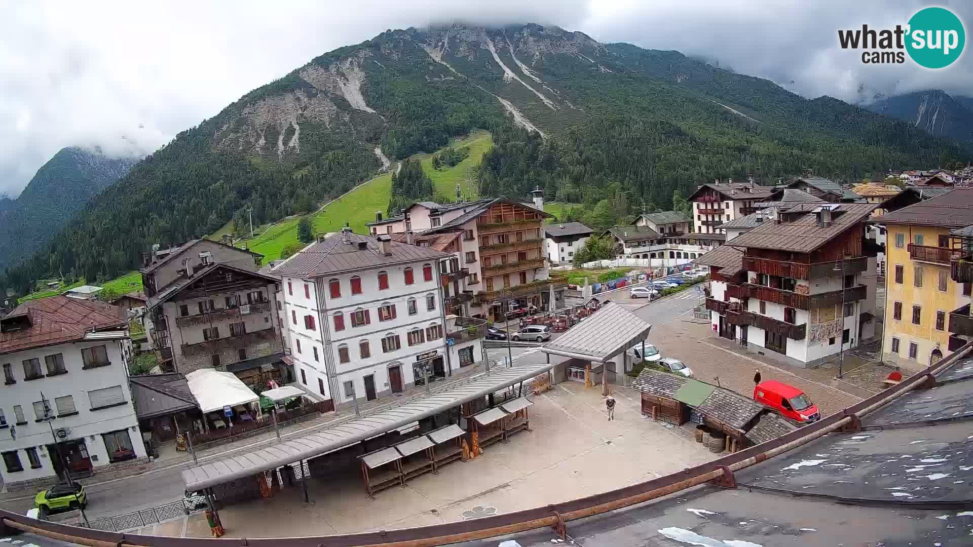 Hauptplatz von Forni di Sopra