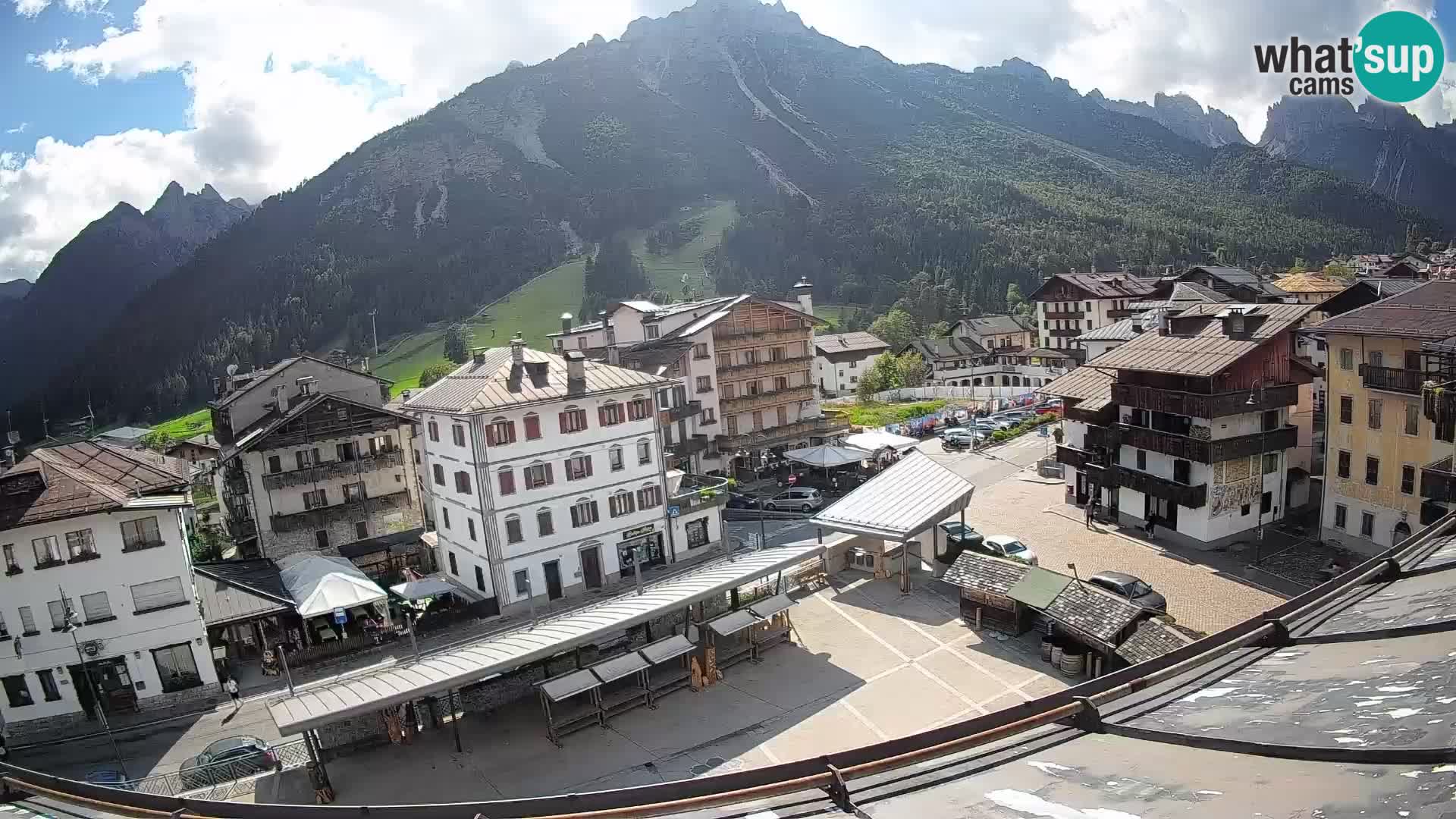Hauptplatz von Forni di Sopra