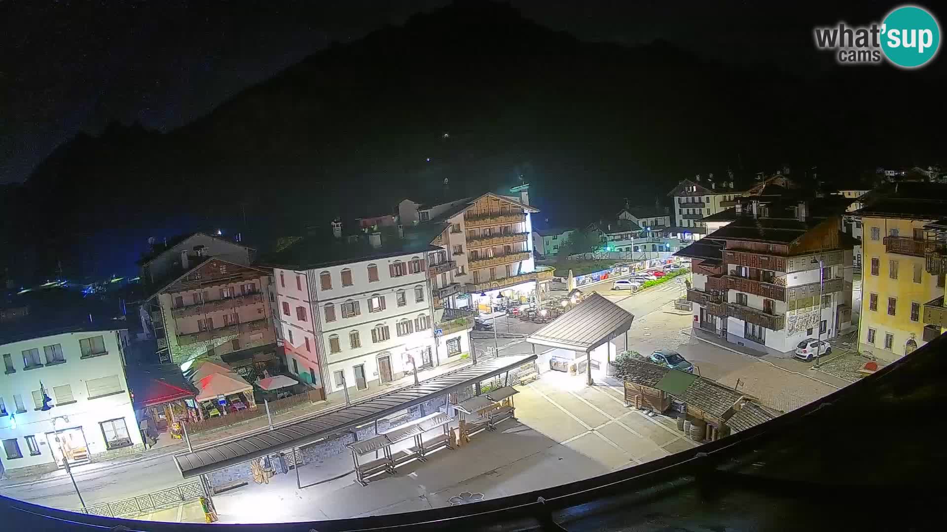 Hauptplatz von Forni di Sopra