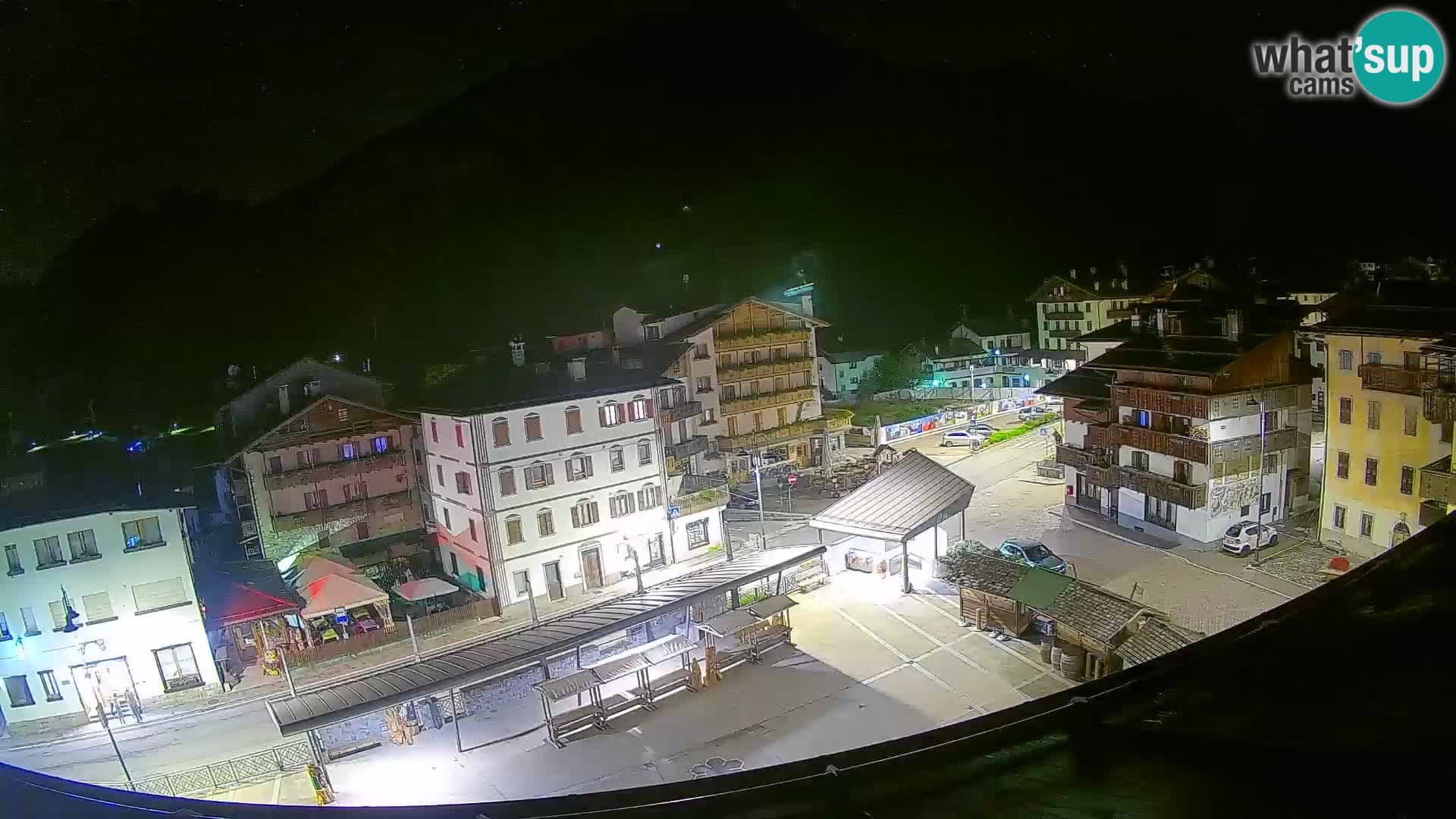 Hauptplatz von Forni di Sopra