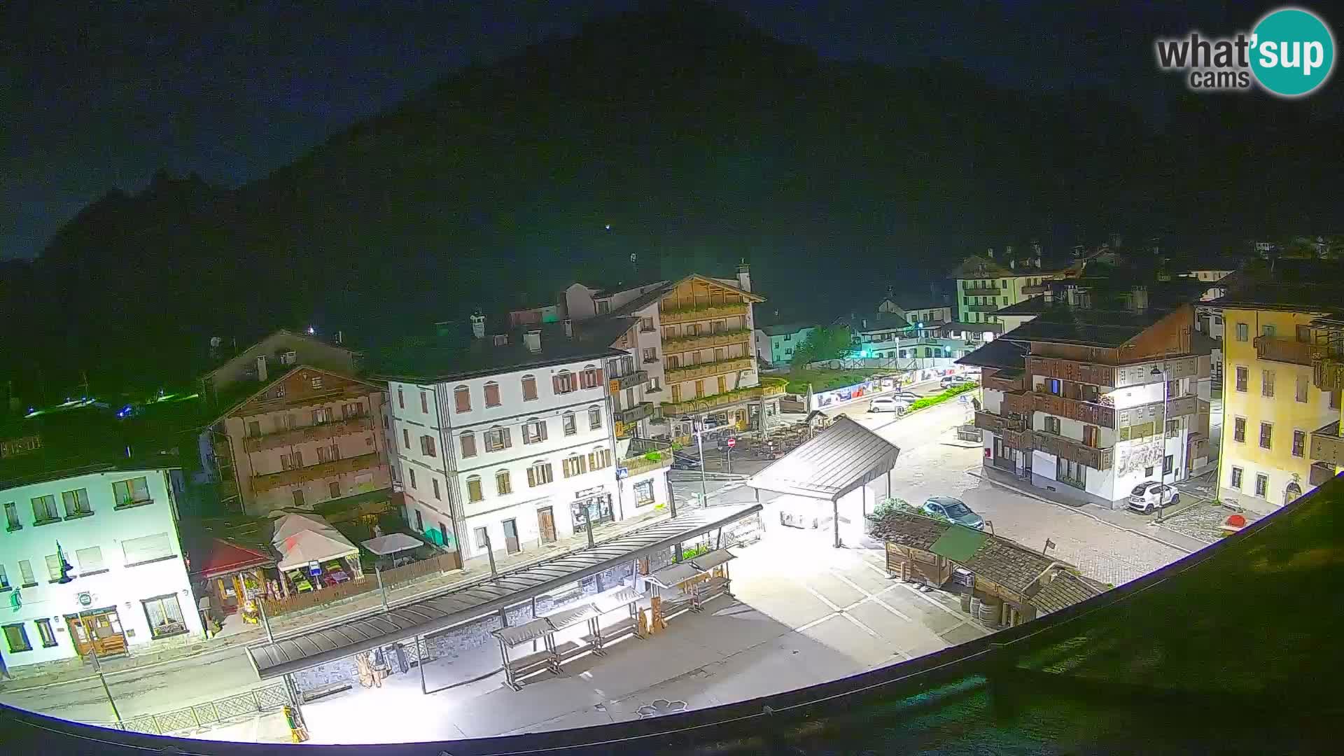Hauptplatz von Forni di Sopra