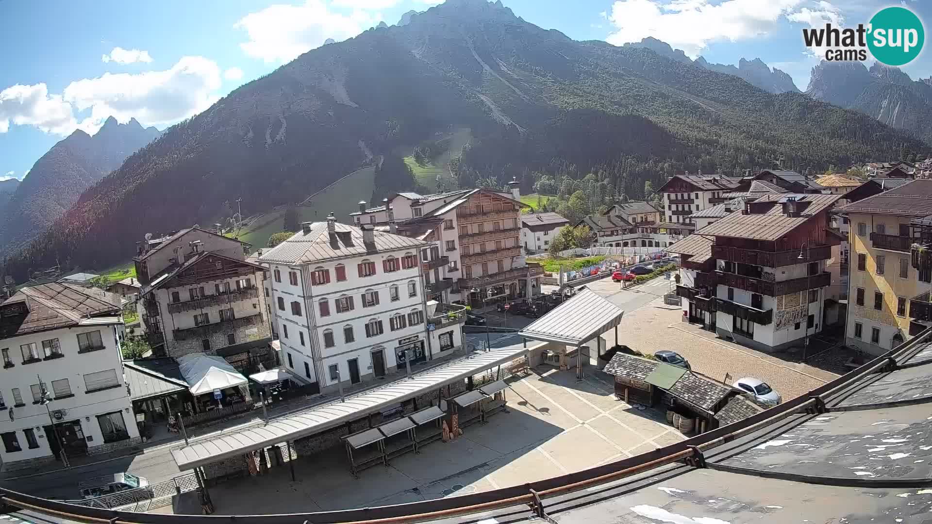 Hauptplatz von Forni di Sopra